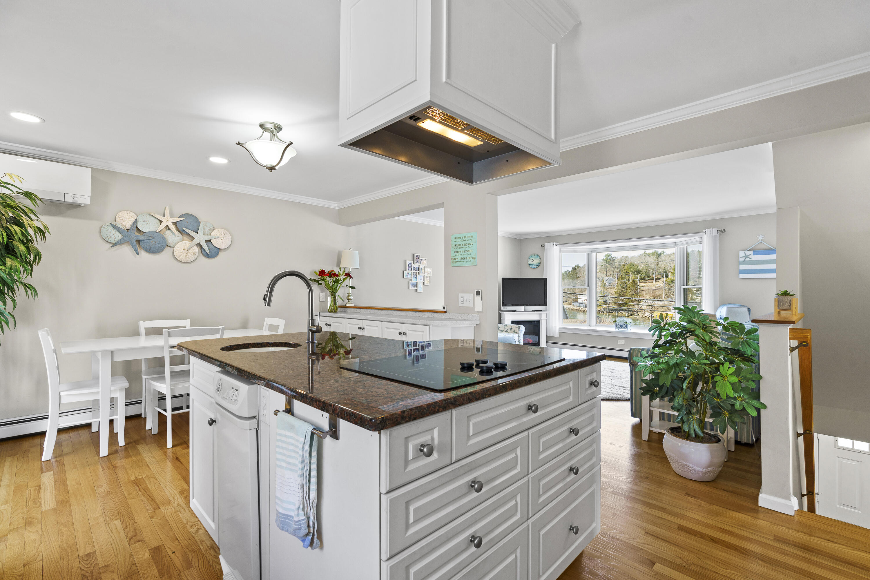 5 Village Court 5