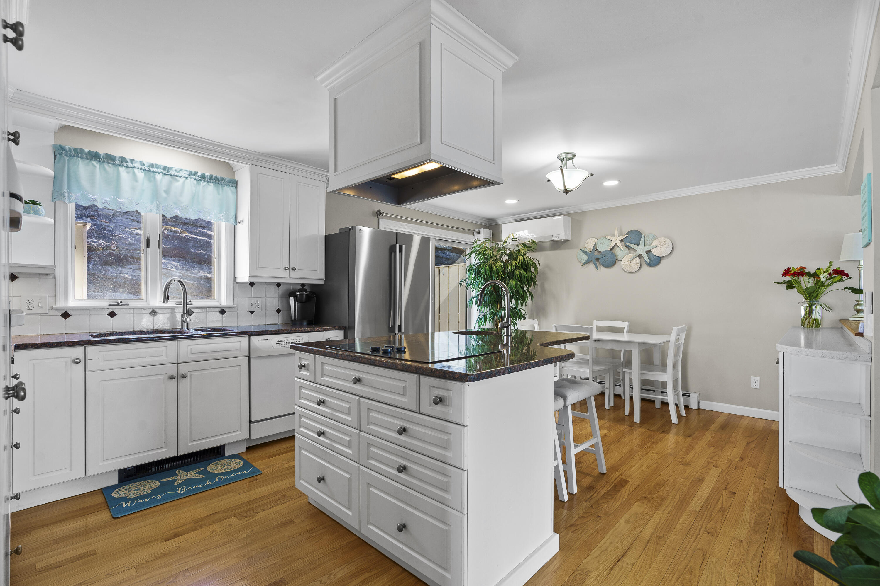 5 Village Court 5