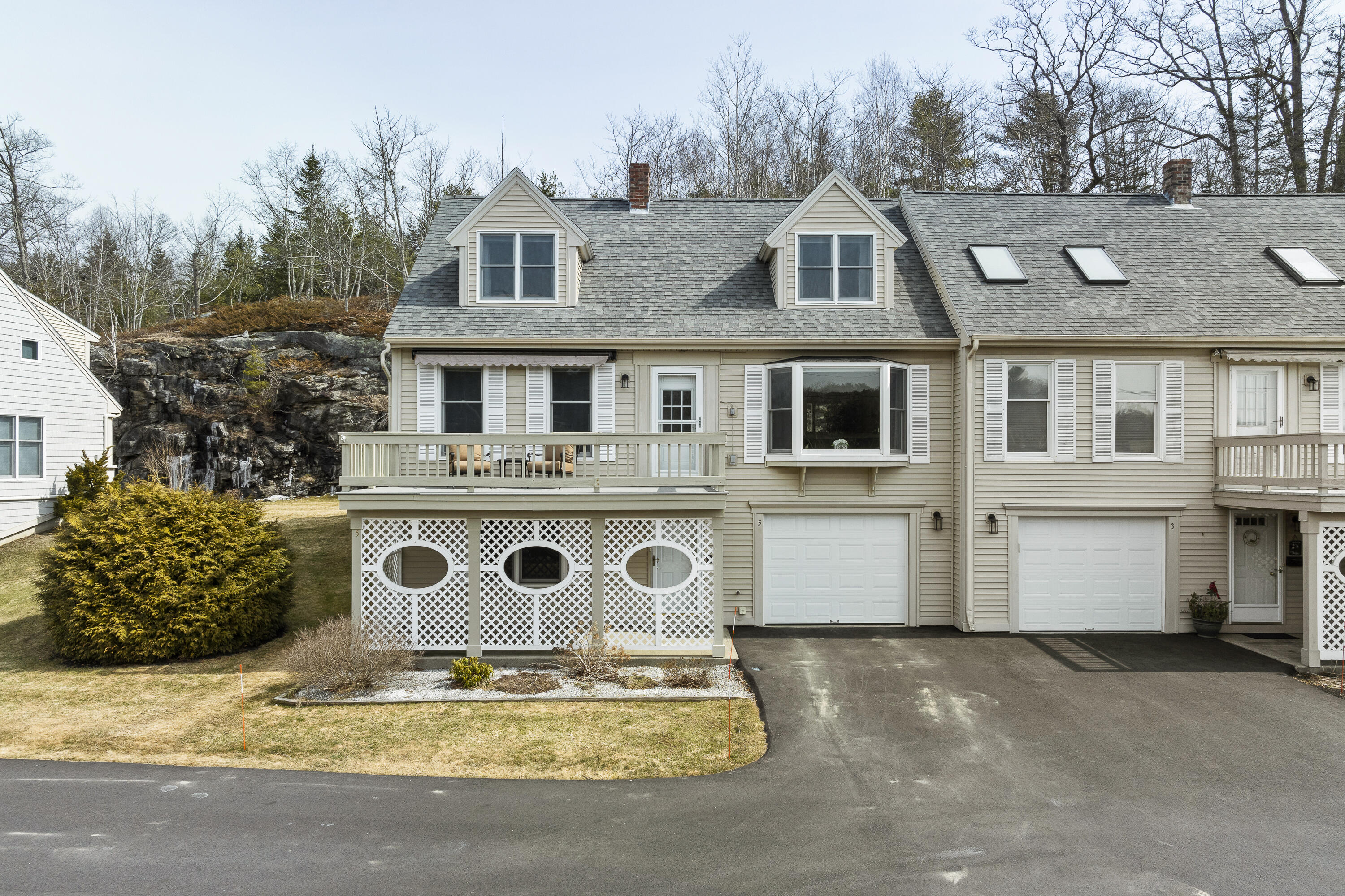 5 Village Court 5