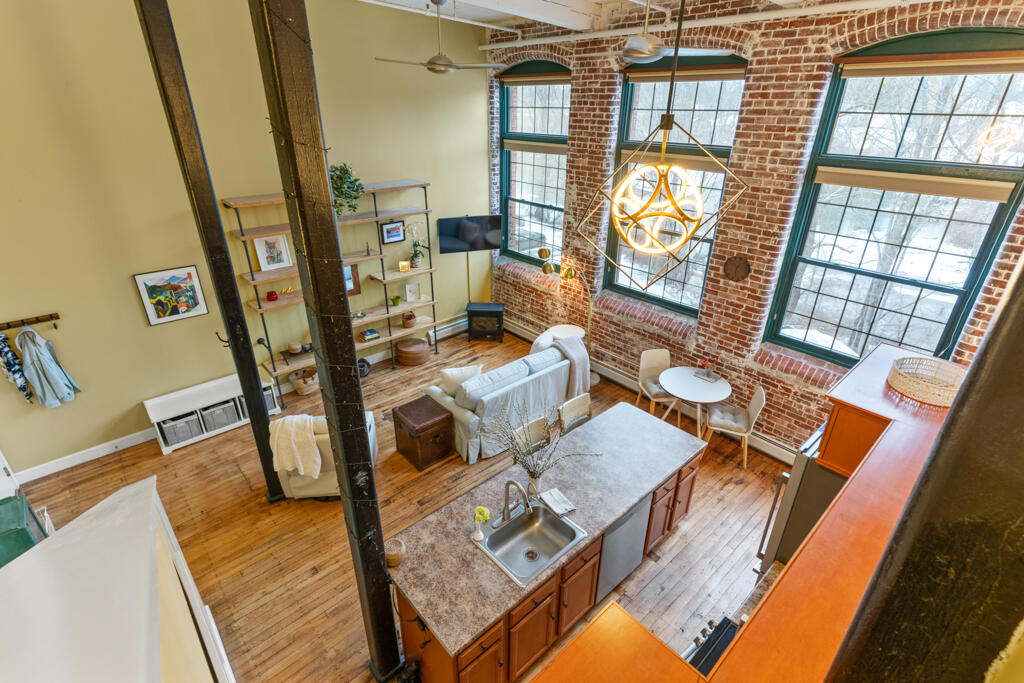 30 Lincoln Street 220