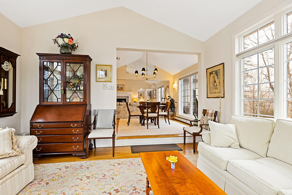 44 Island View Lane