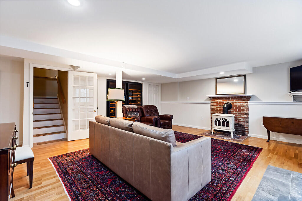 44 Island View Lane