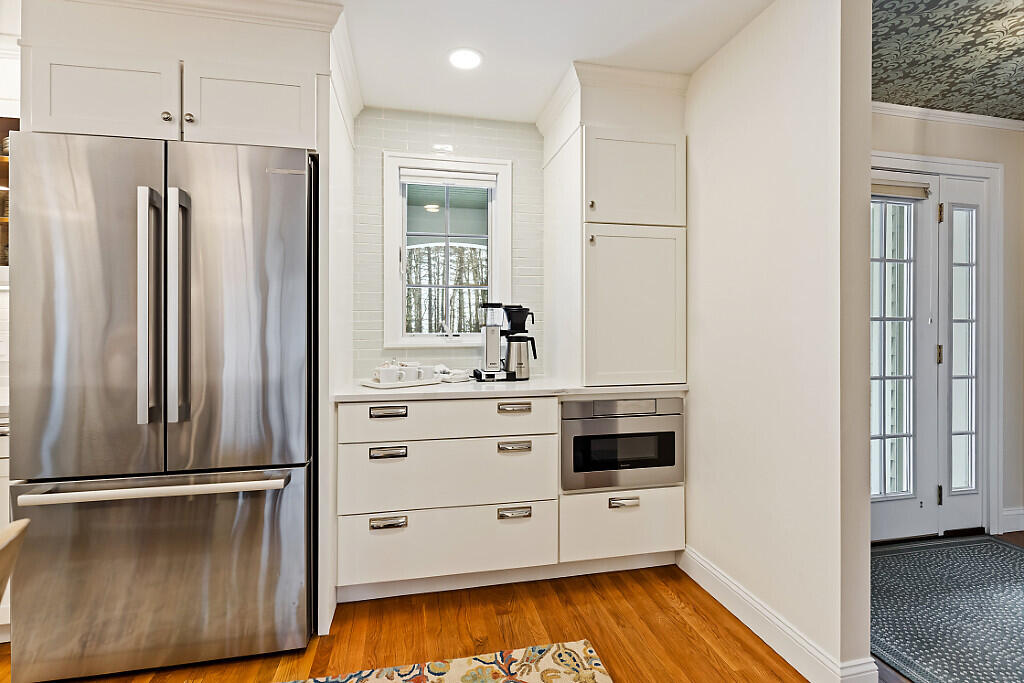 44 Island View Lane