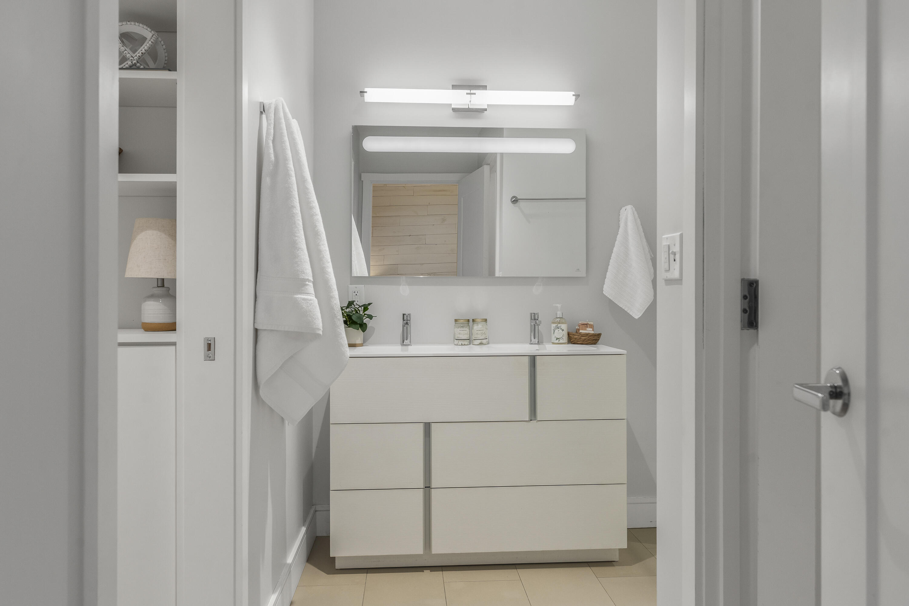 167 Newbury Street 206