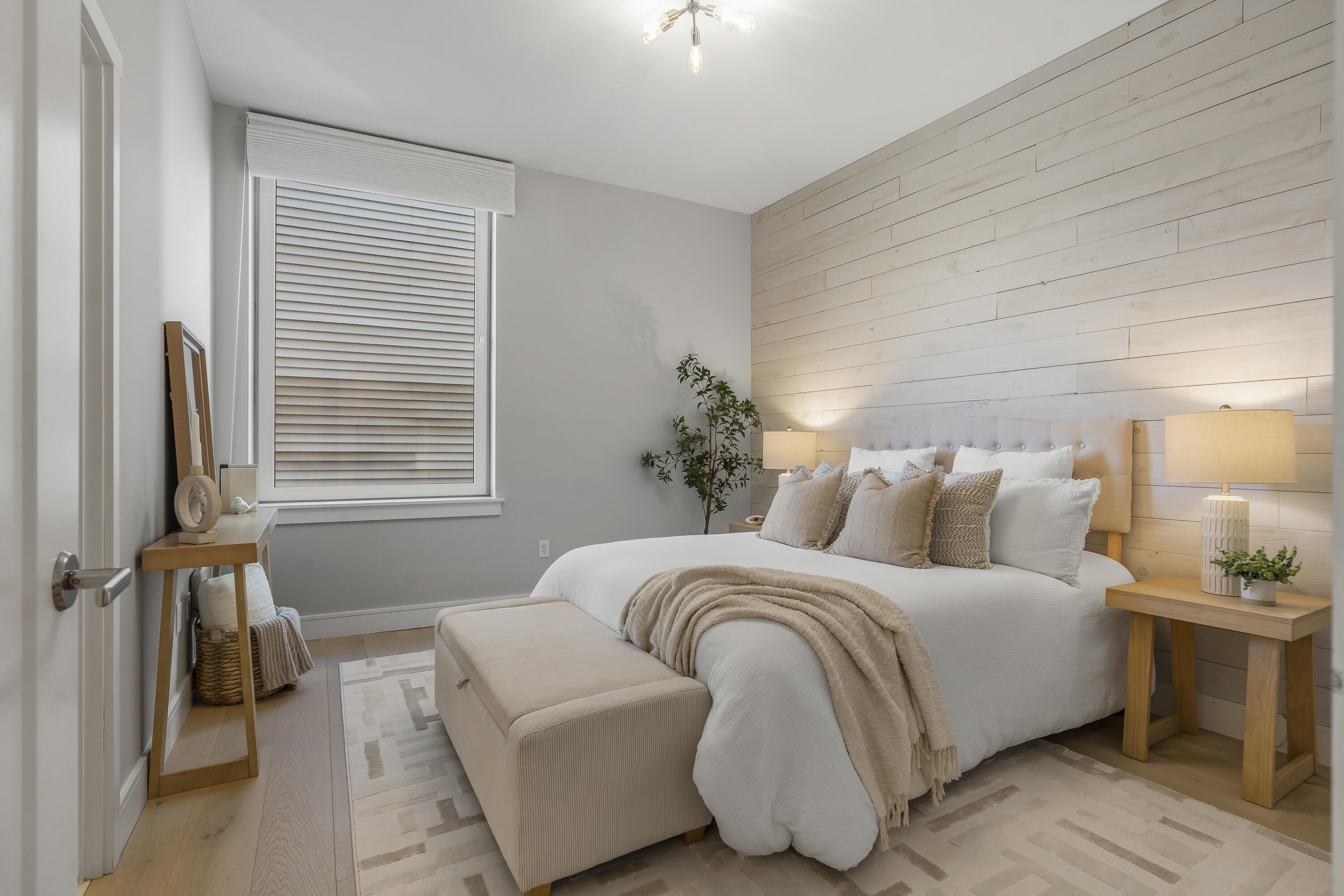 167 Newbury Street 206