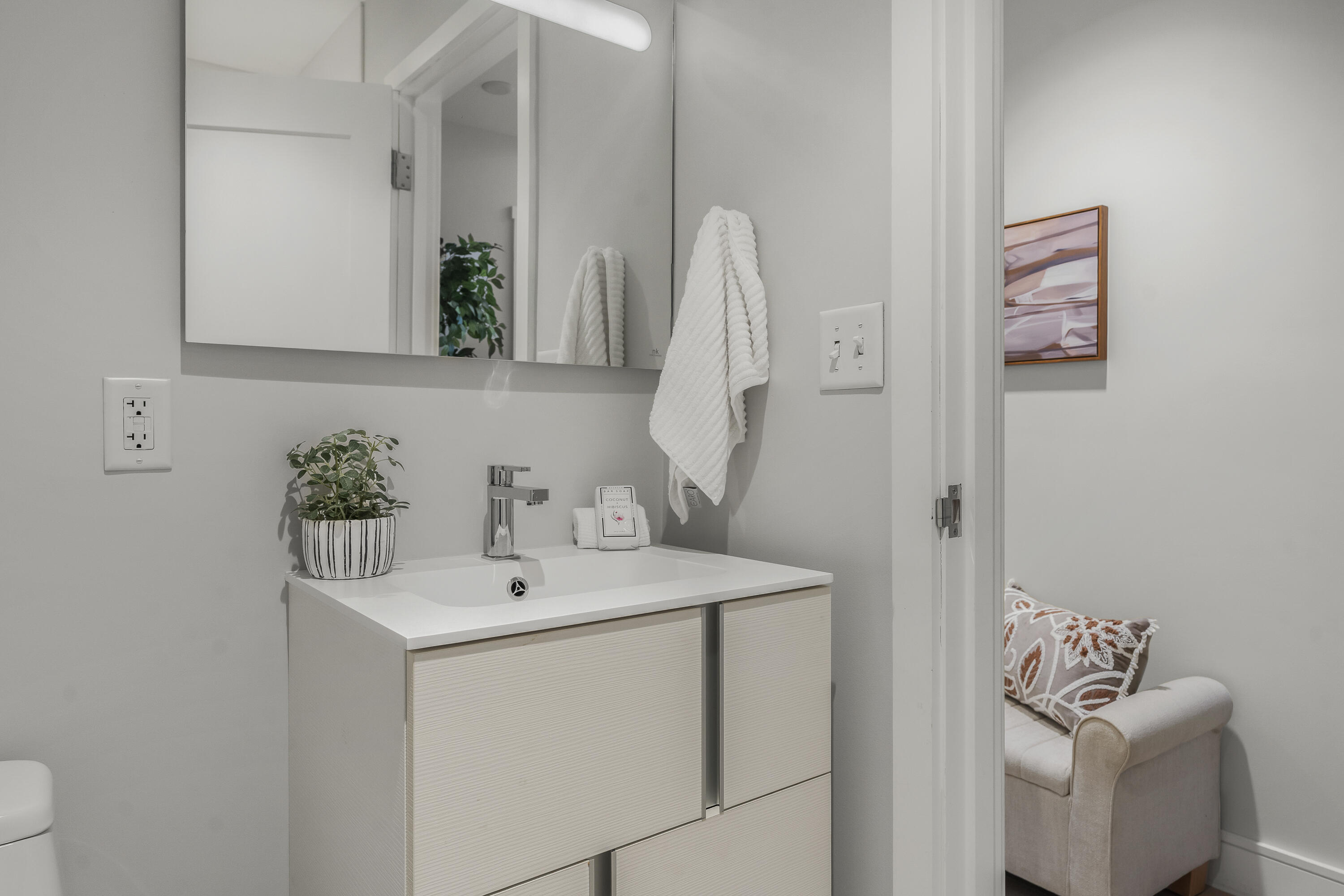 167 Newbury Street 206