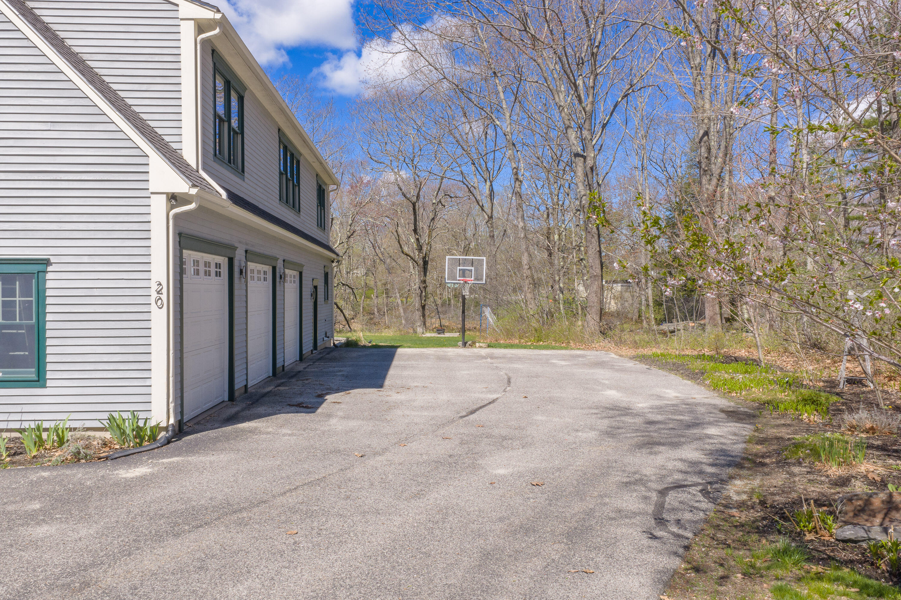 20 Island Park