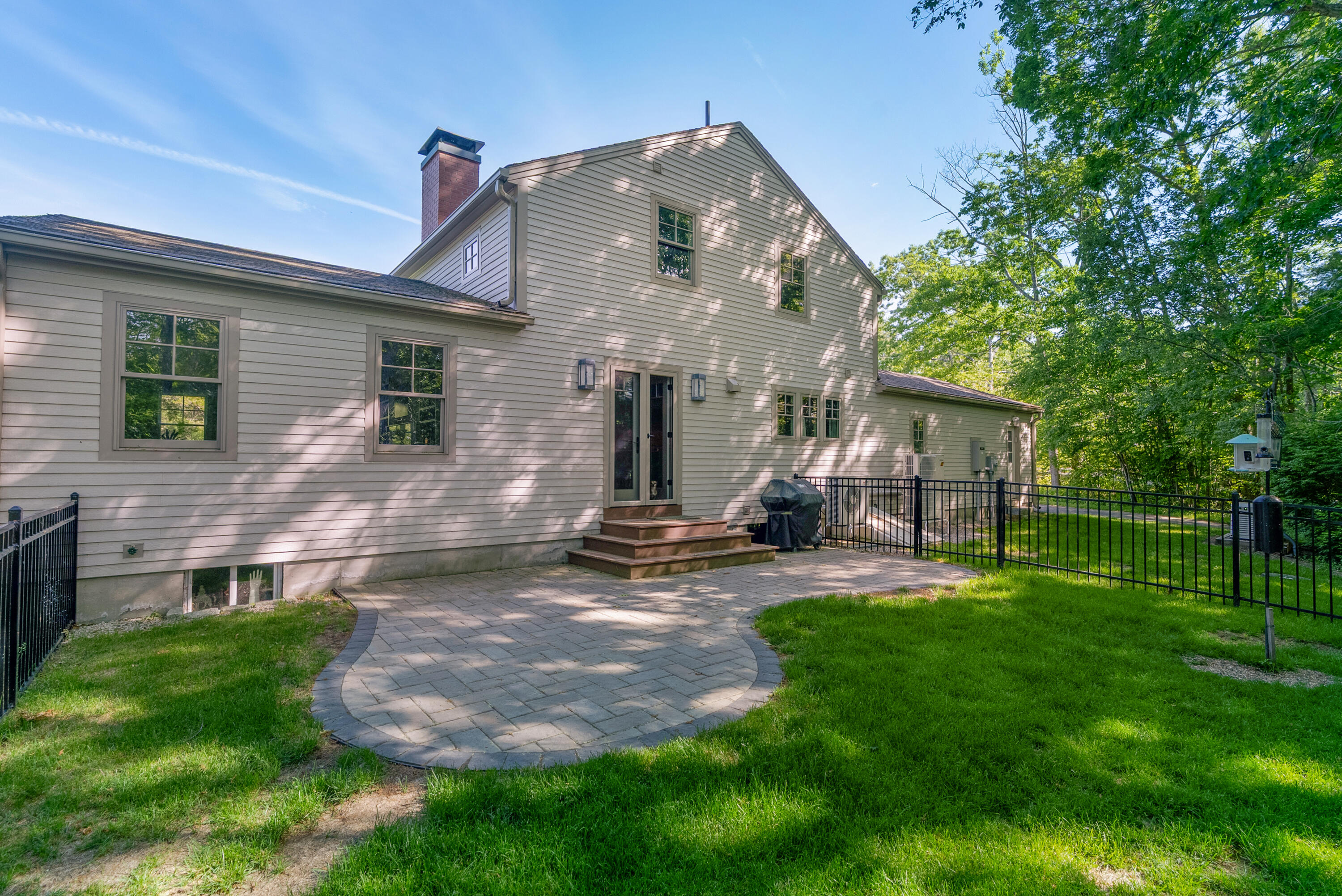 3 Long Cove Road