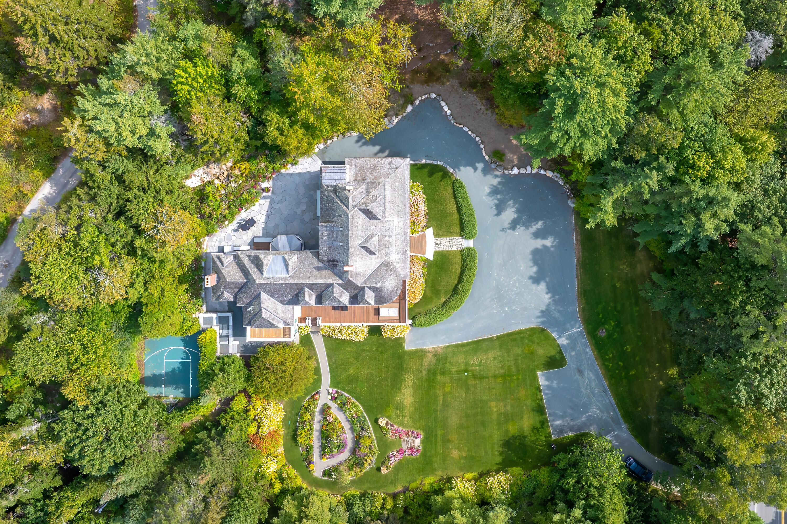 28 Harborside Rd, Northeast Hbr