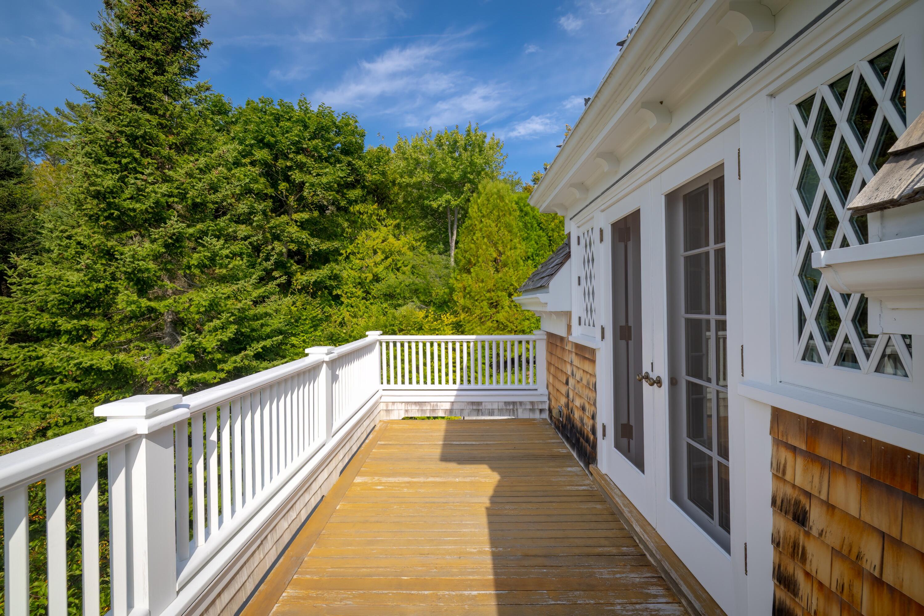 28 Harborside Rd, Northeast Hbr