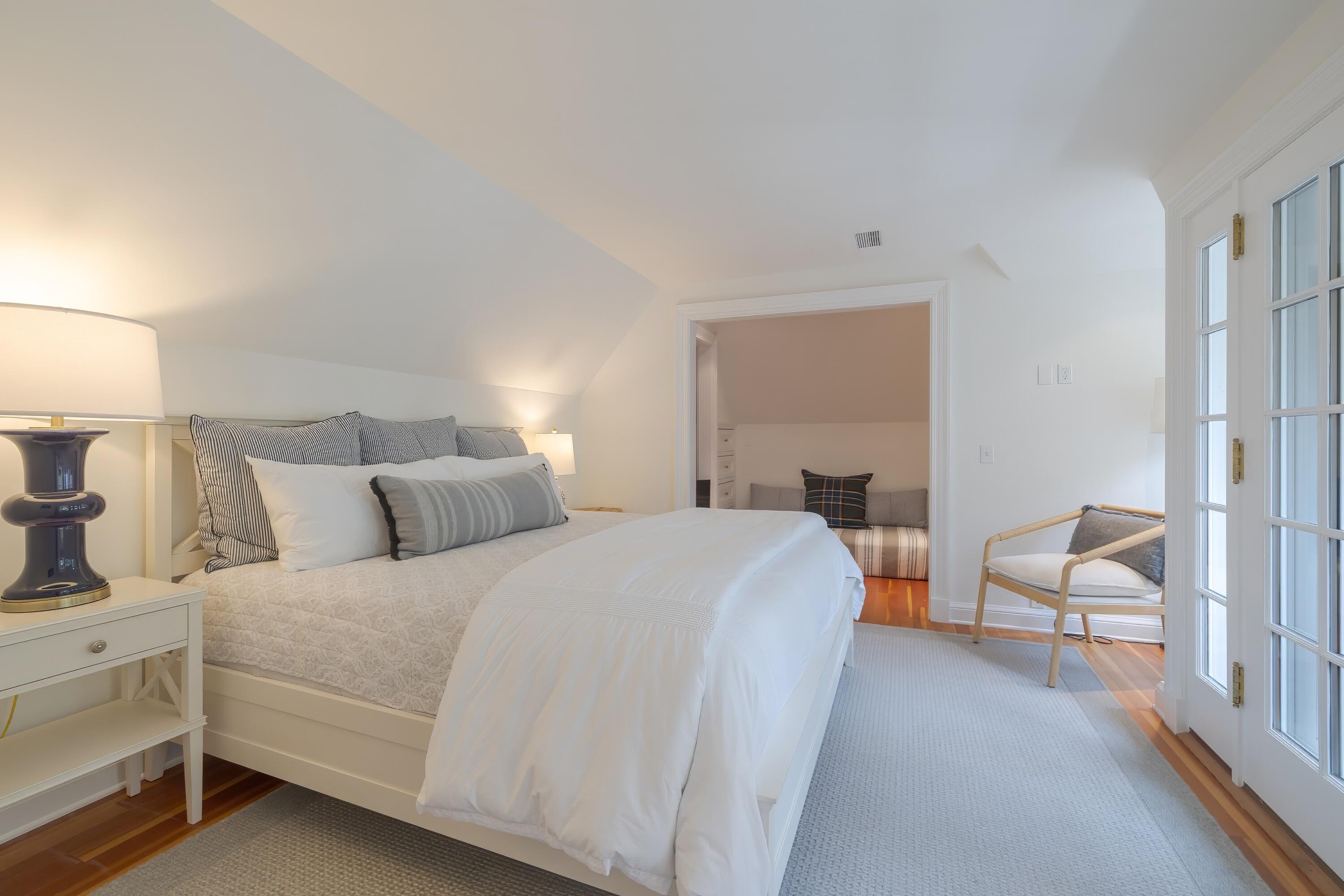 28 Harborside Rd, Northeast Hbr
