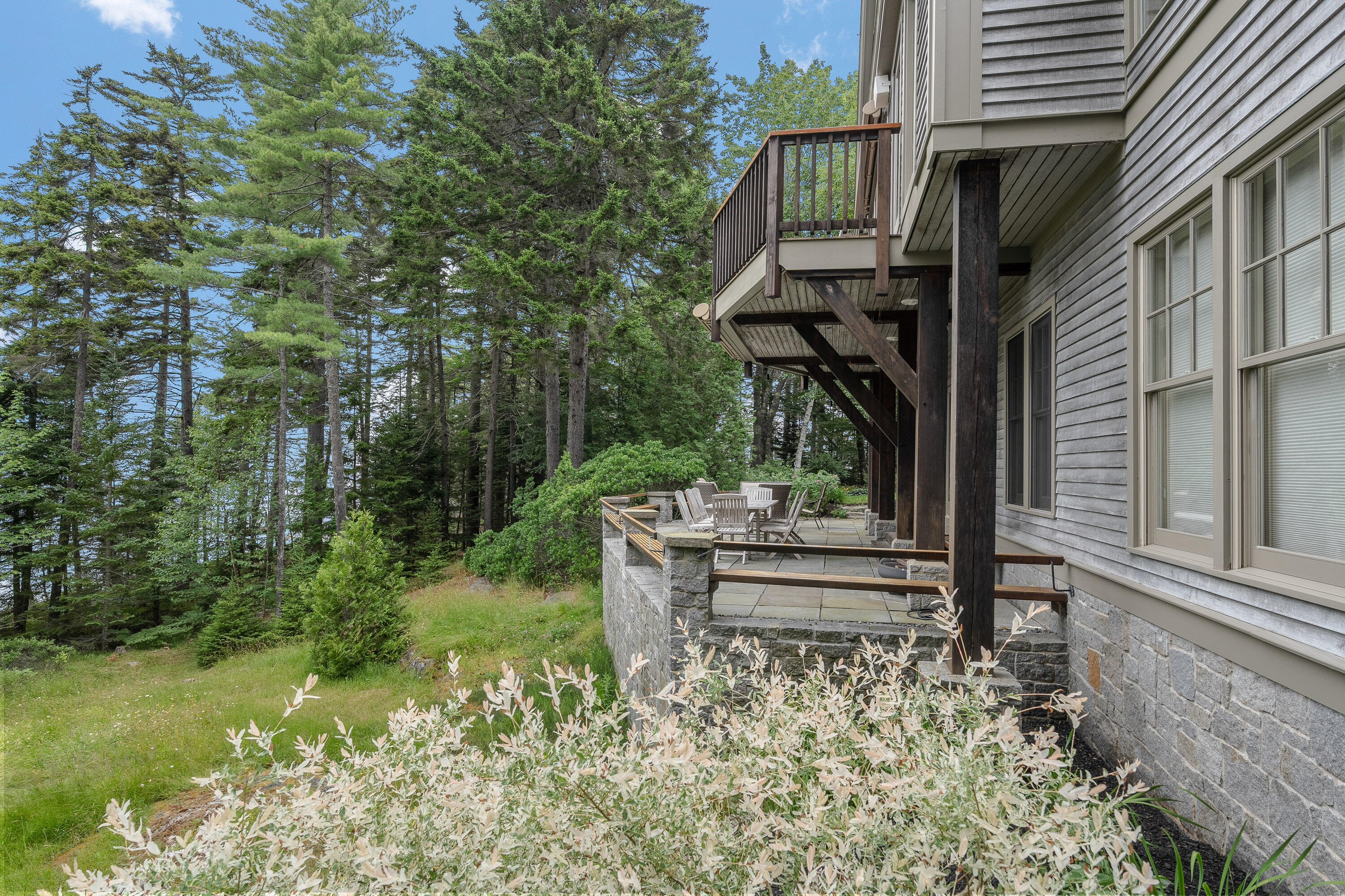 93 Governors Point Road