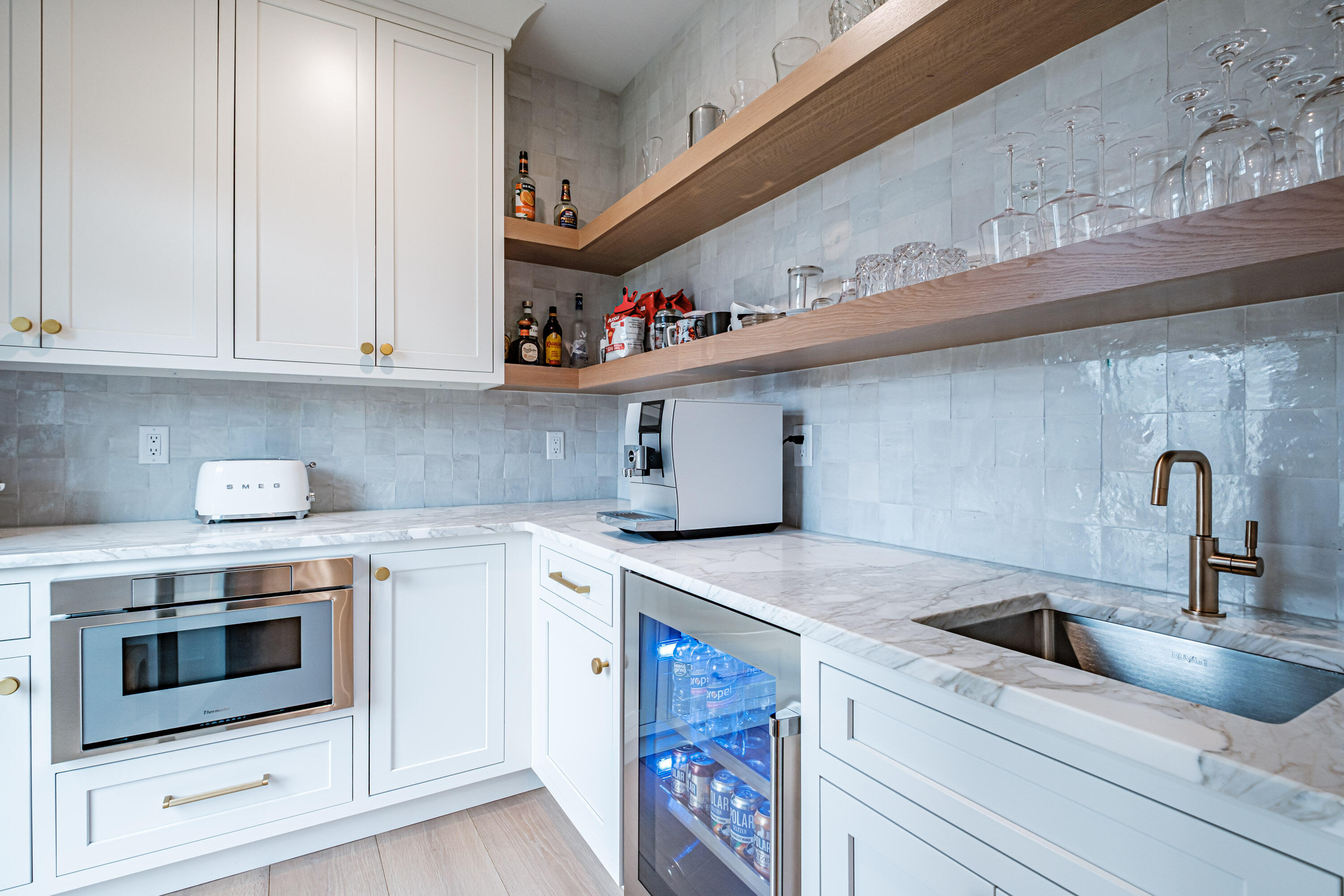 10 Martell Way