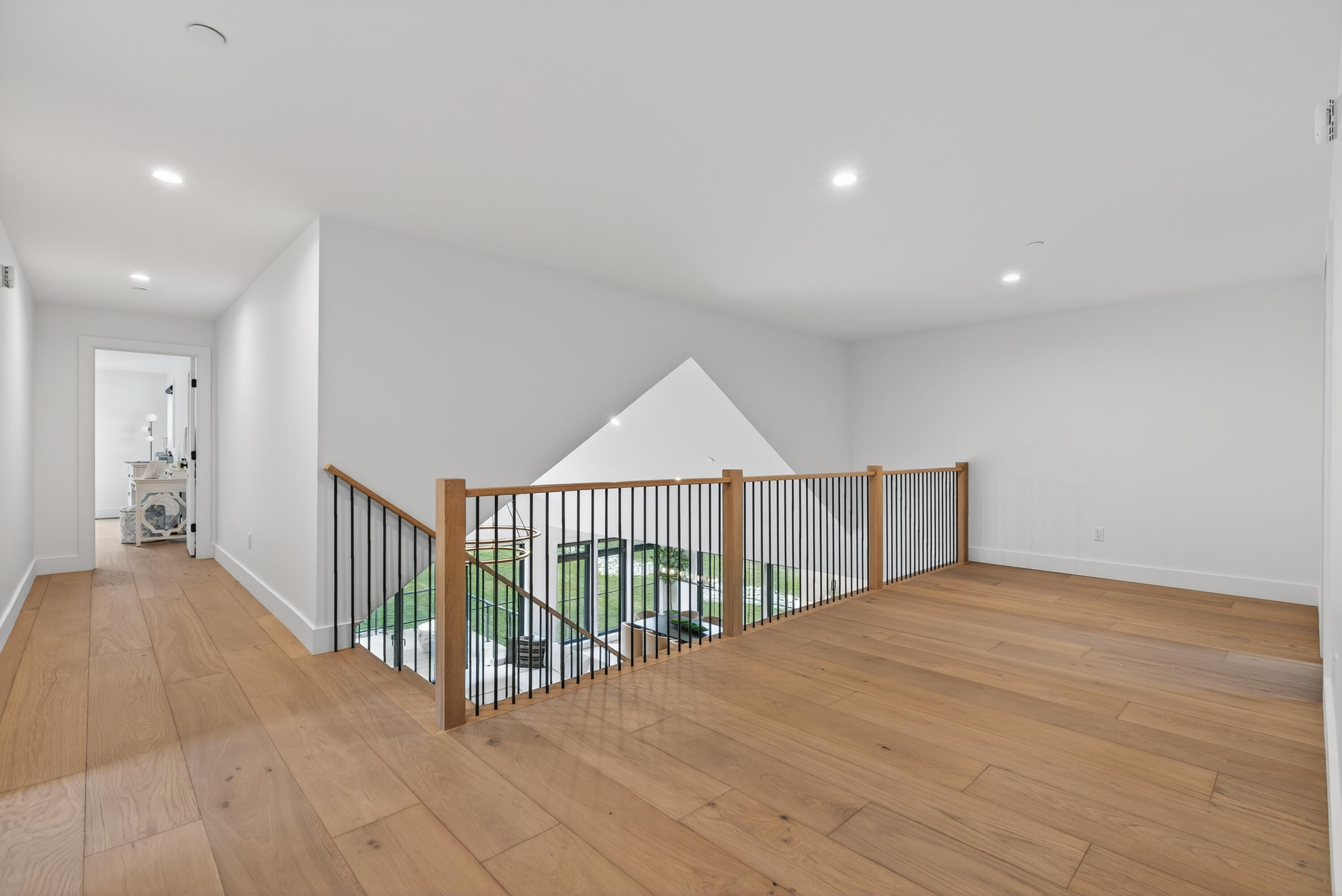 10 Martell Way