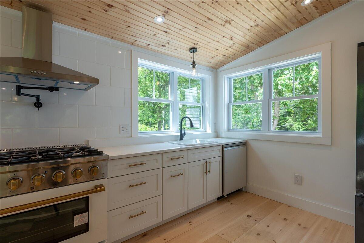 819 Pleasant Point Road