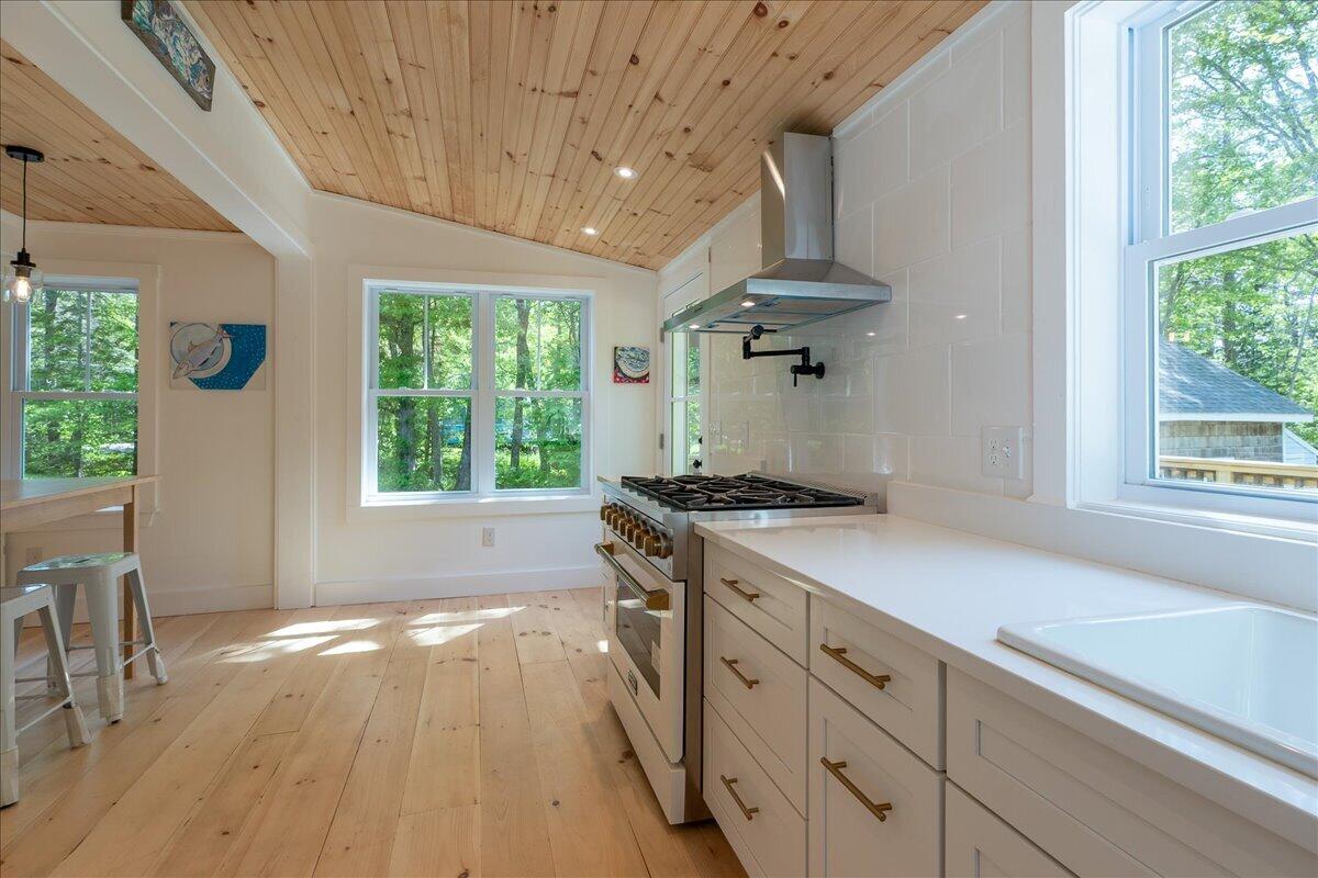 819 Pleasant Point Road