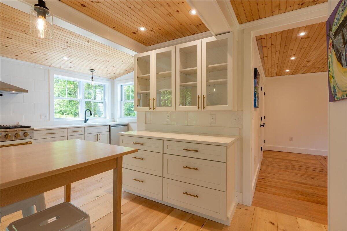 819 Pleasant Point Road