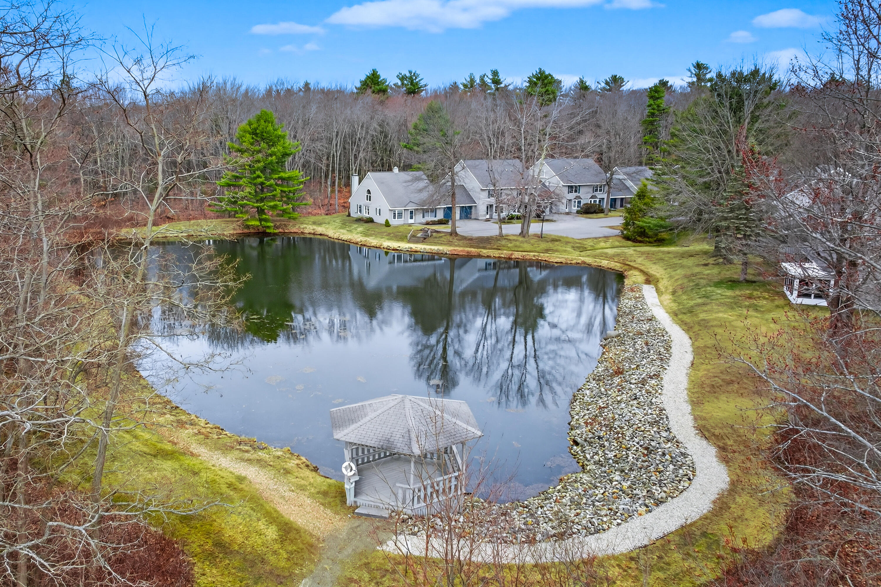10 Cresfield Terrace 4304