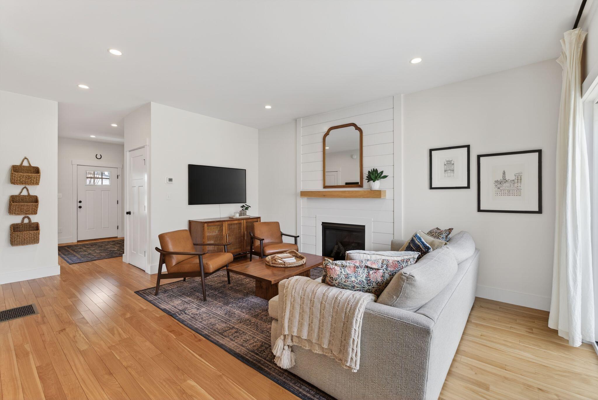 1 Waxwing Lane 45