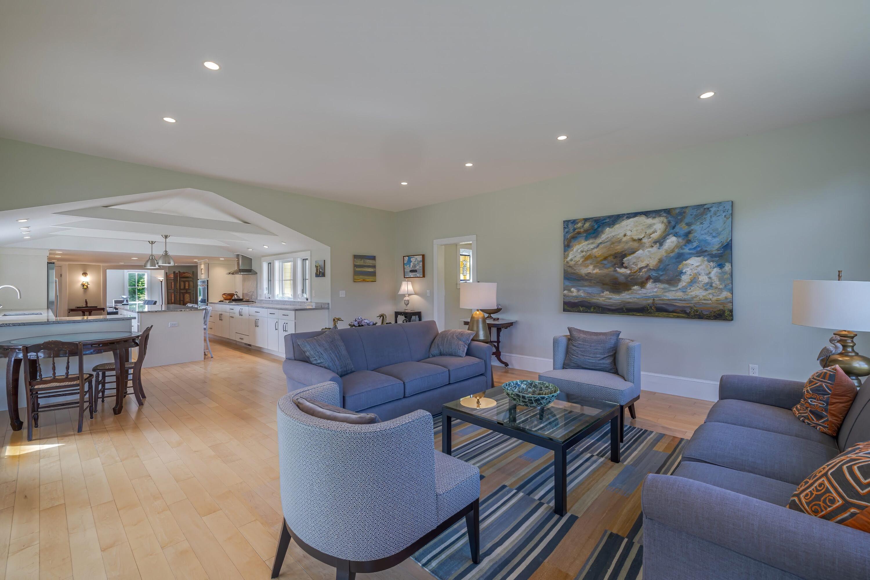 120 Youngs Point Road