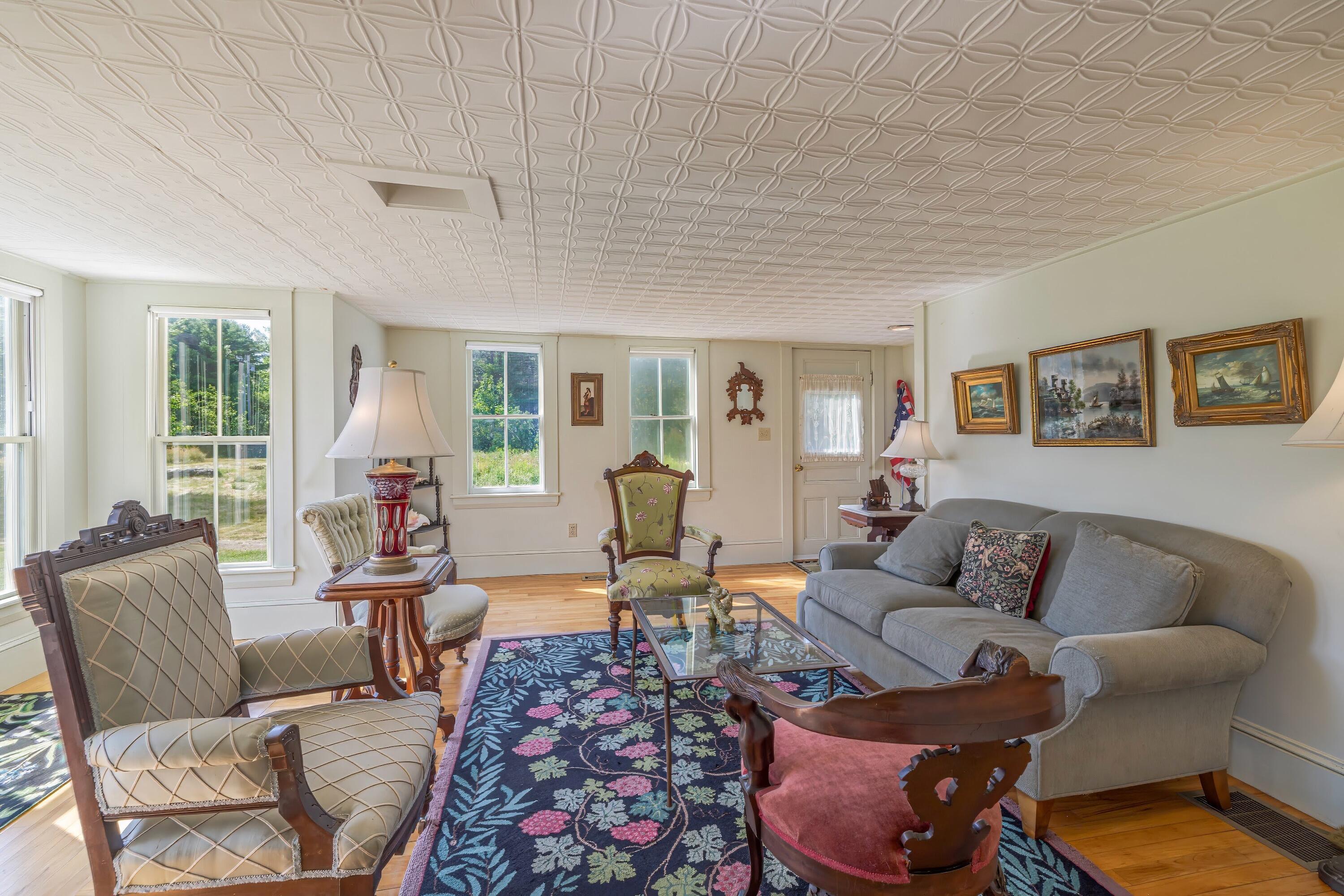 120 Youngs Point Road