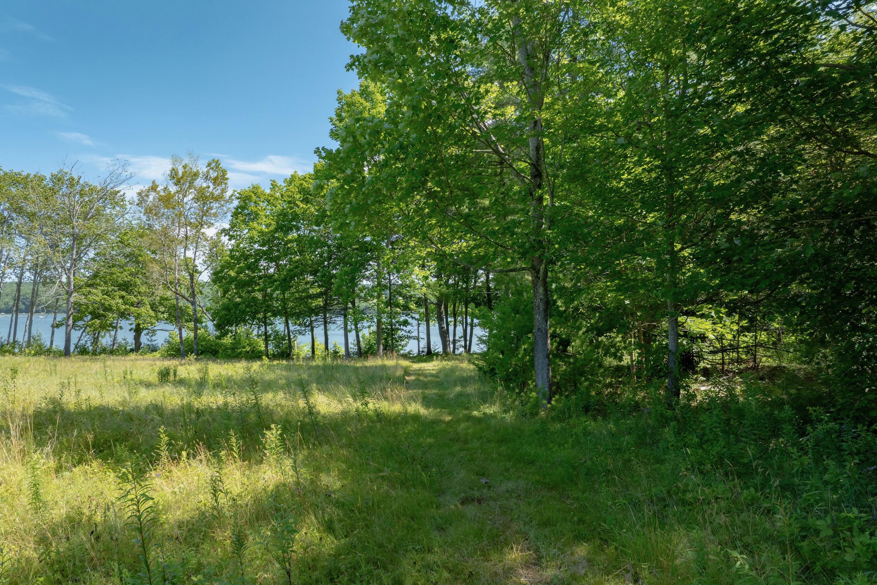 120 Youngs Point Road