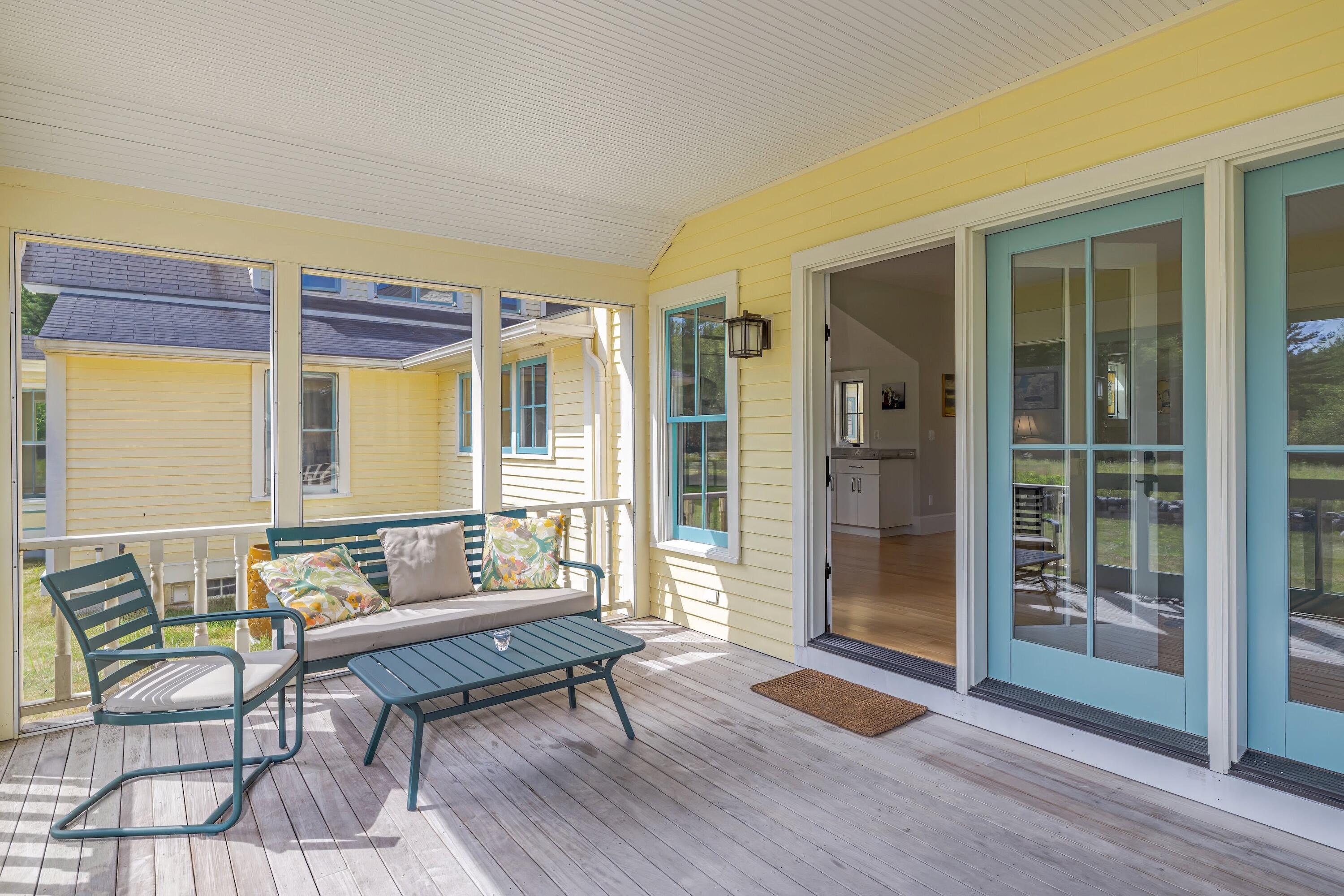 120 Youngs Point Road