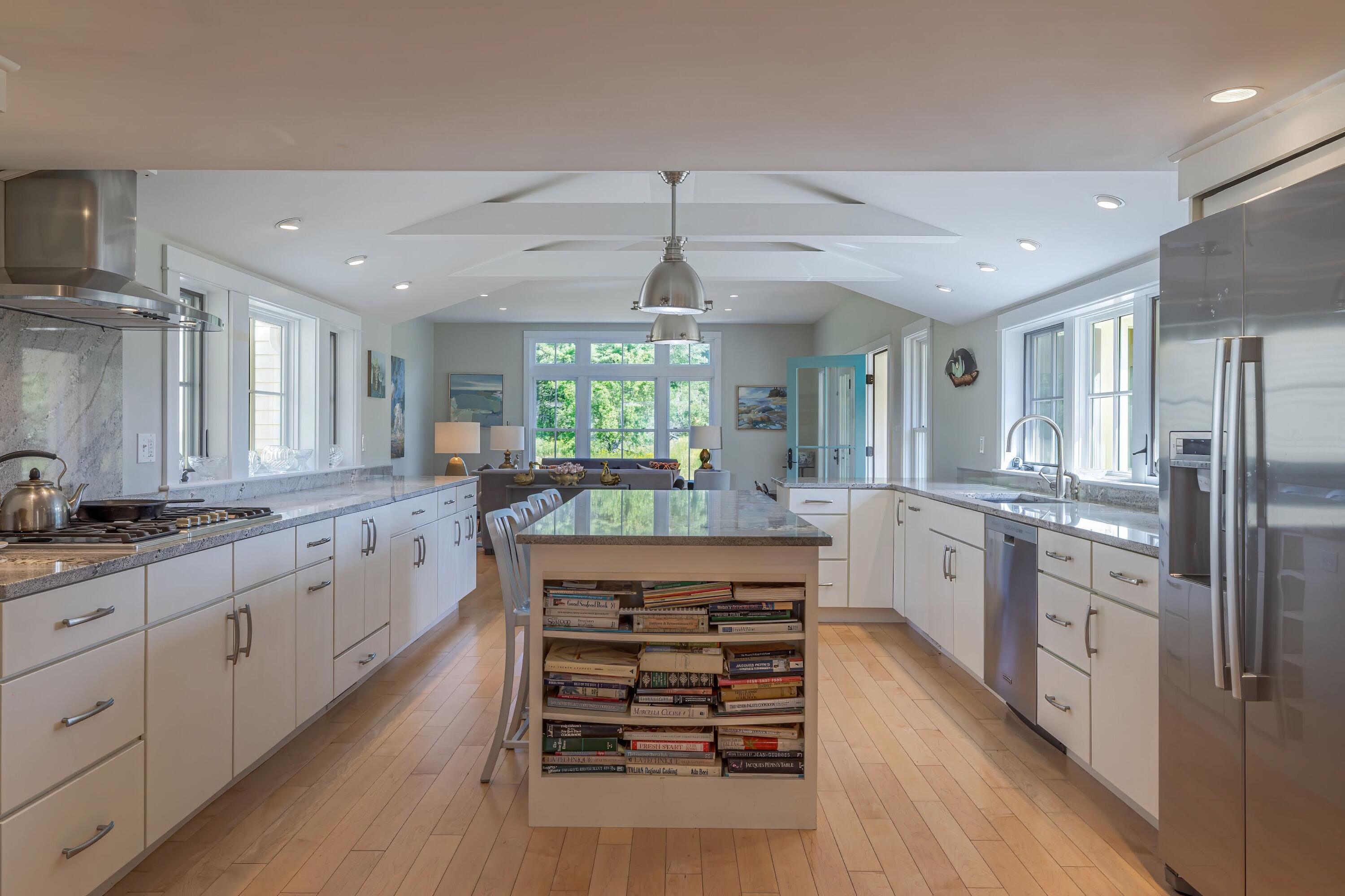 120 Youngs Point Road