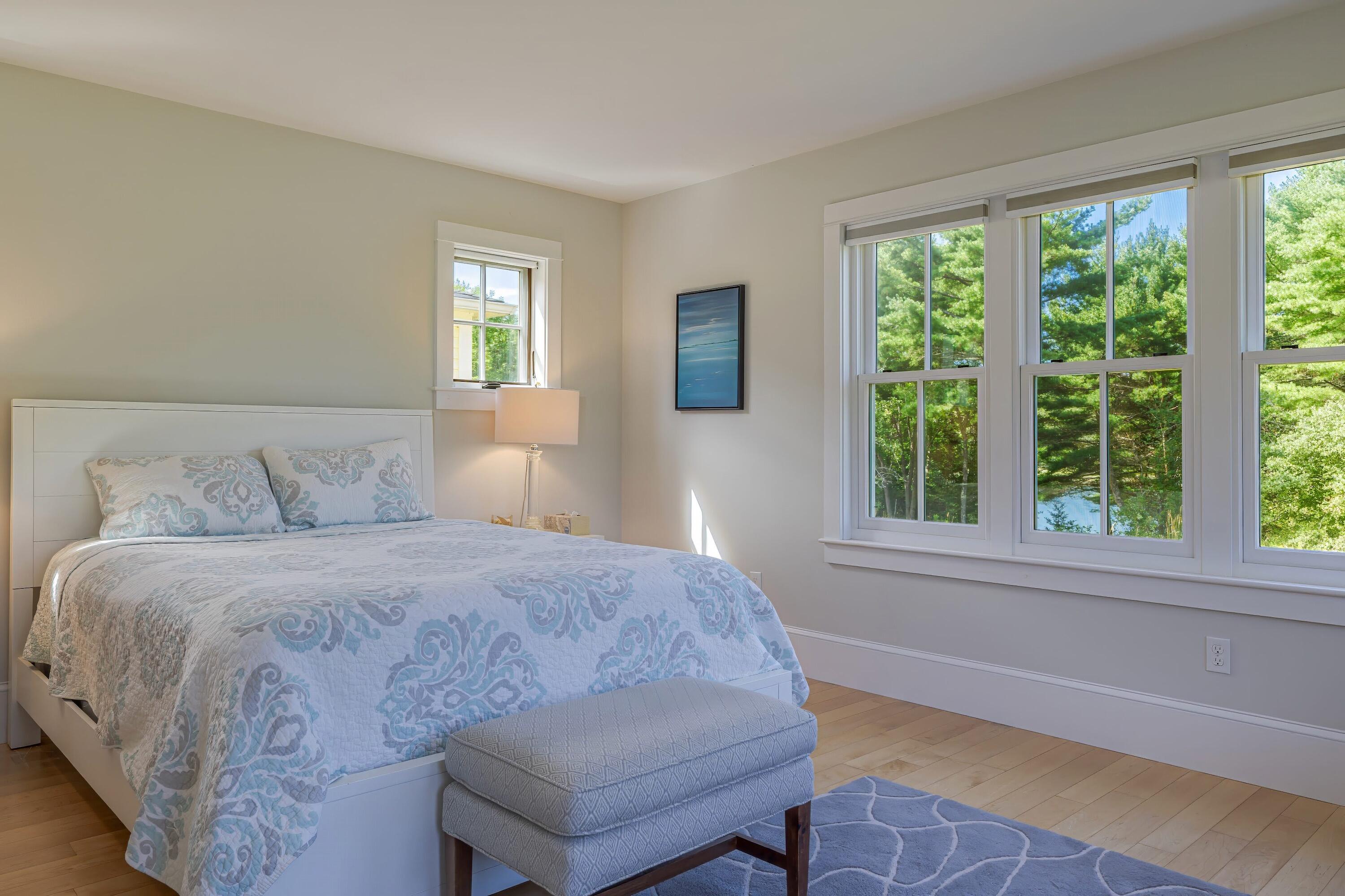 120 Youngs Point Road