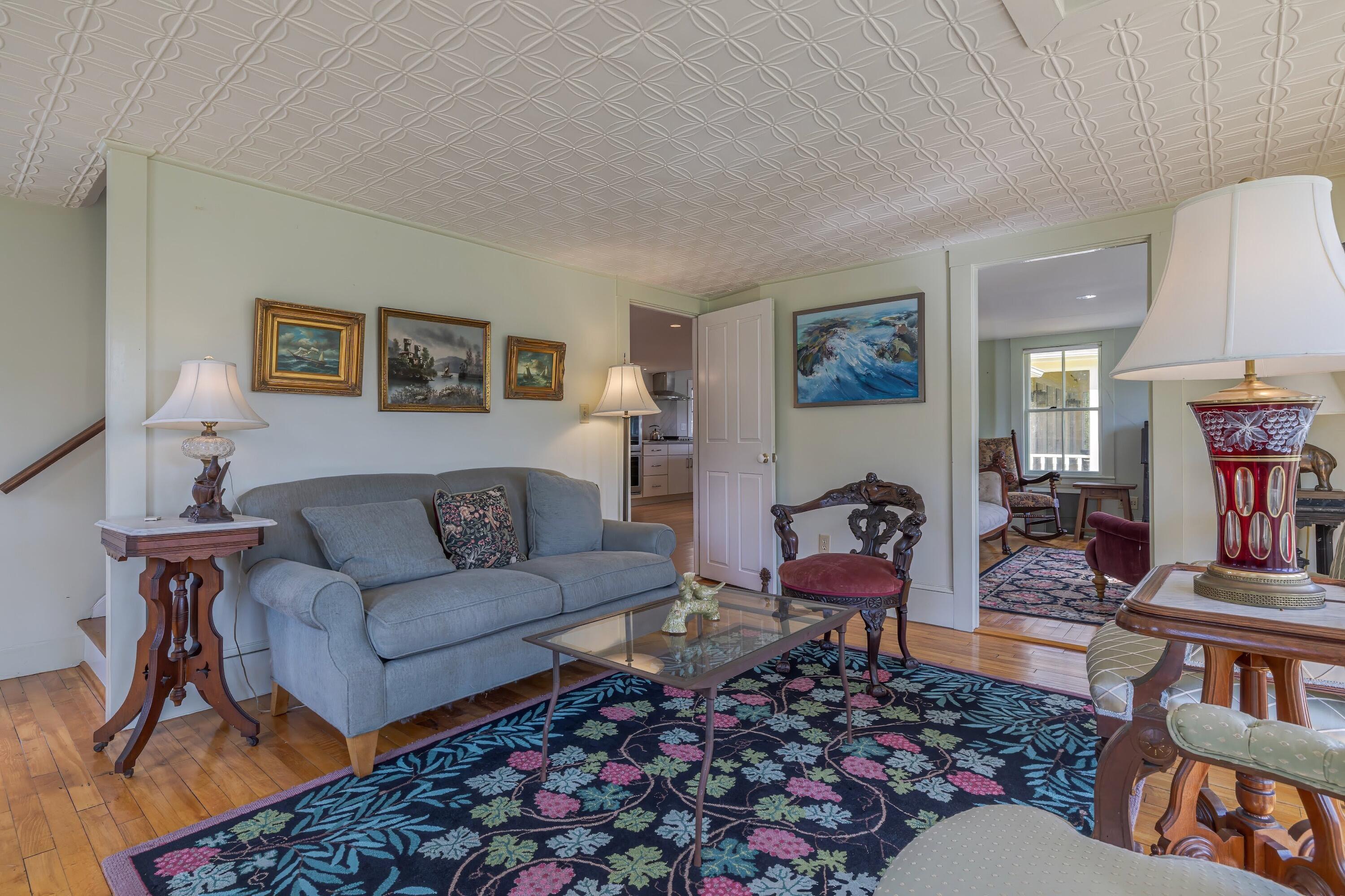 120 Youngs Point Road