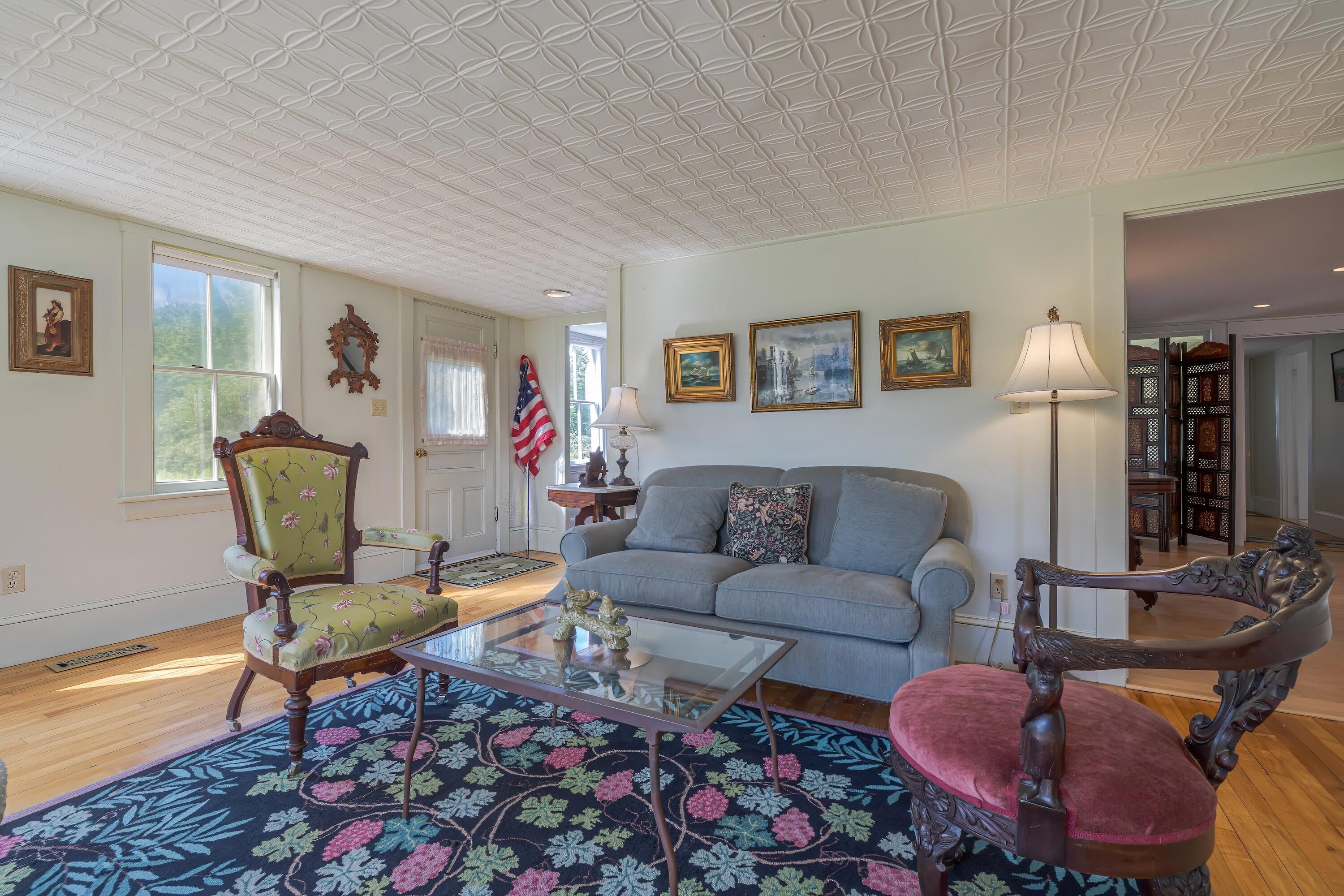 120 Youngs Point Road
