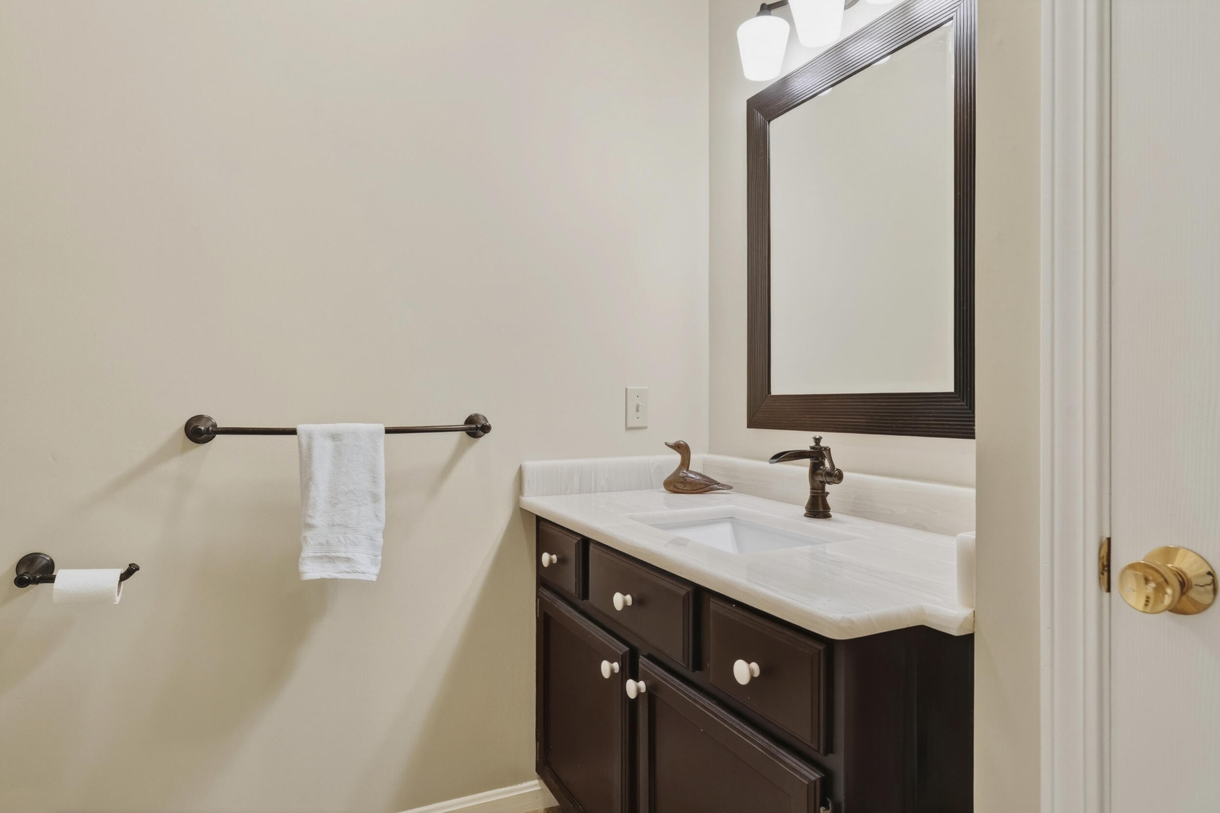 6 Excalibur Court 37