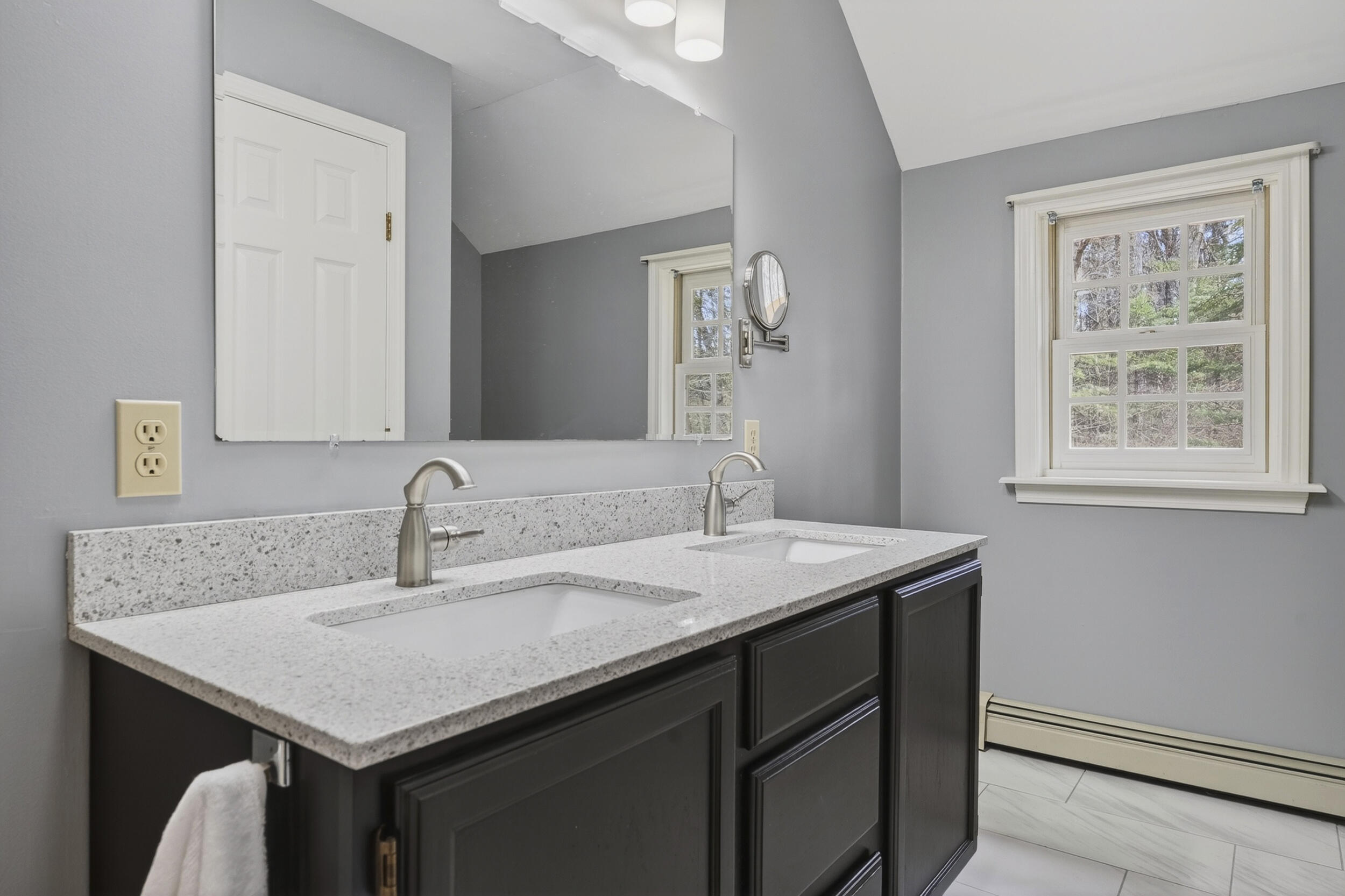 6 Excalibur Court 37
