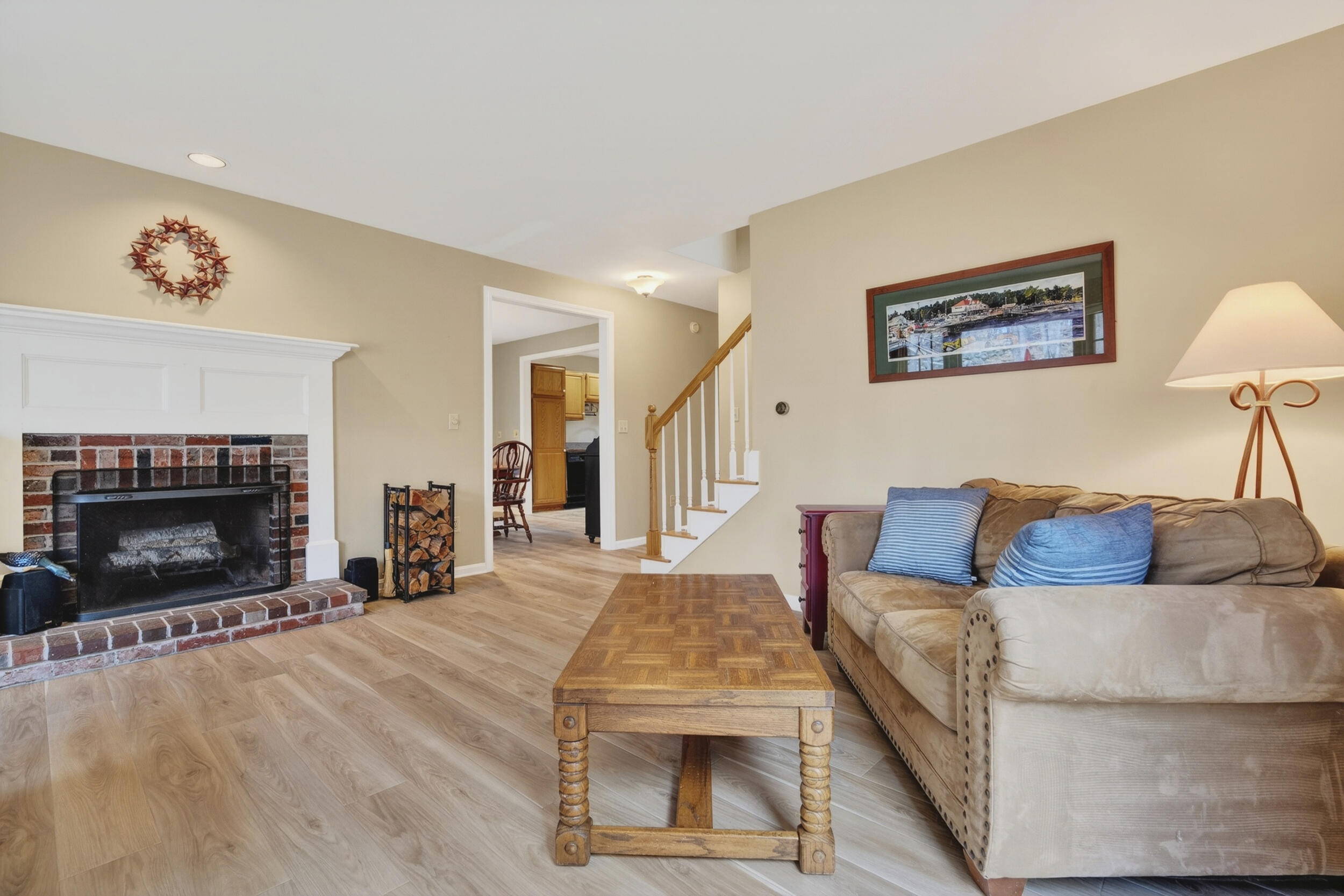 6 Excalibur Court 37