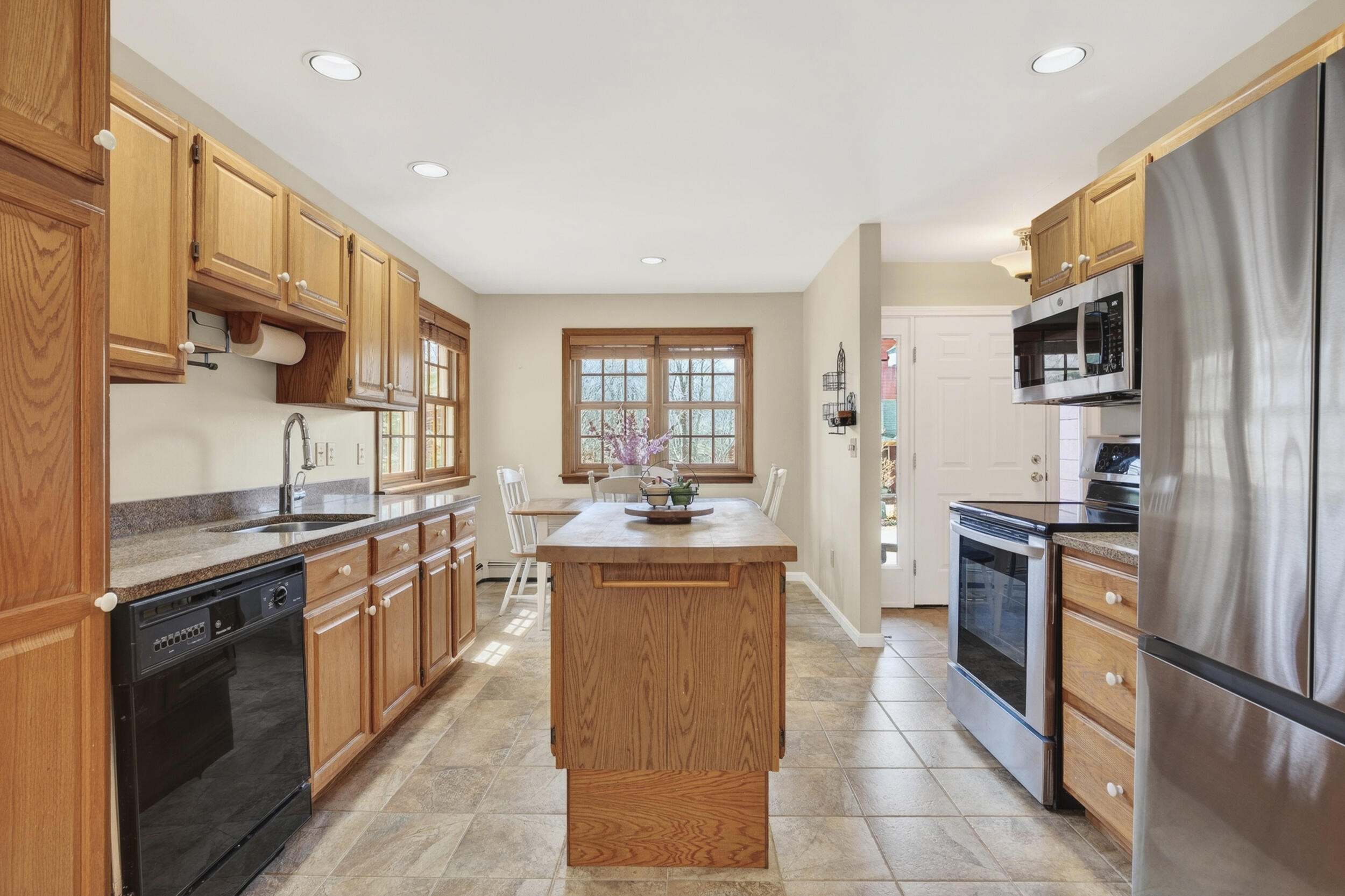 6 Excalibur Court 37