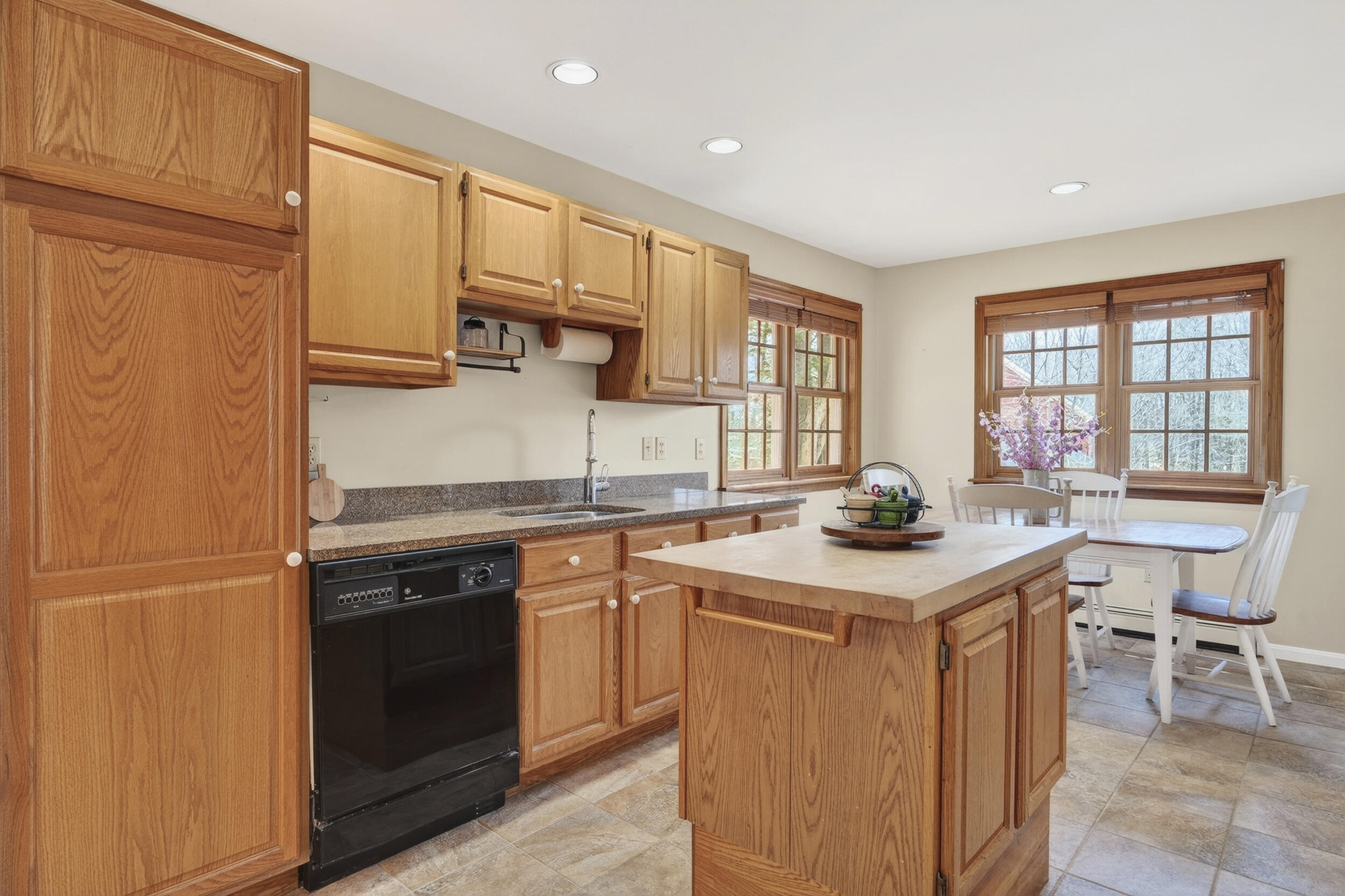 6 Excalibur Court 37