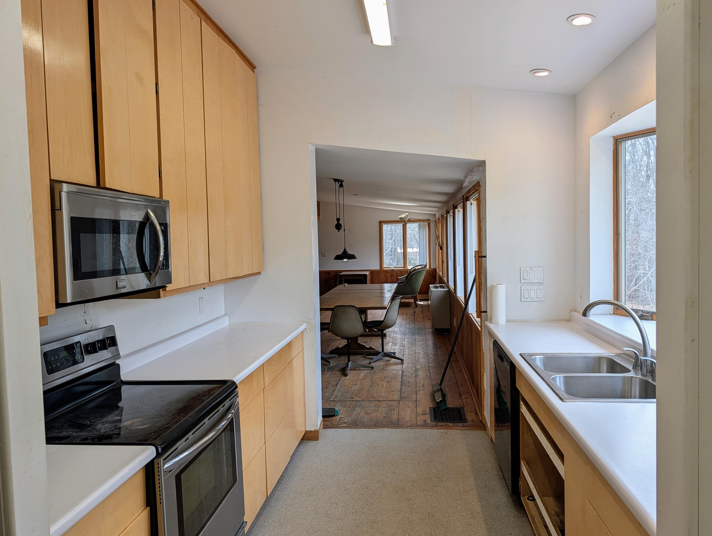 1443 Bristol & TBD Split Rock Road