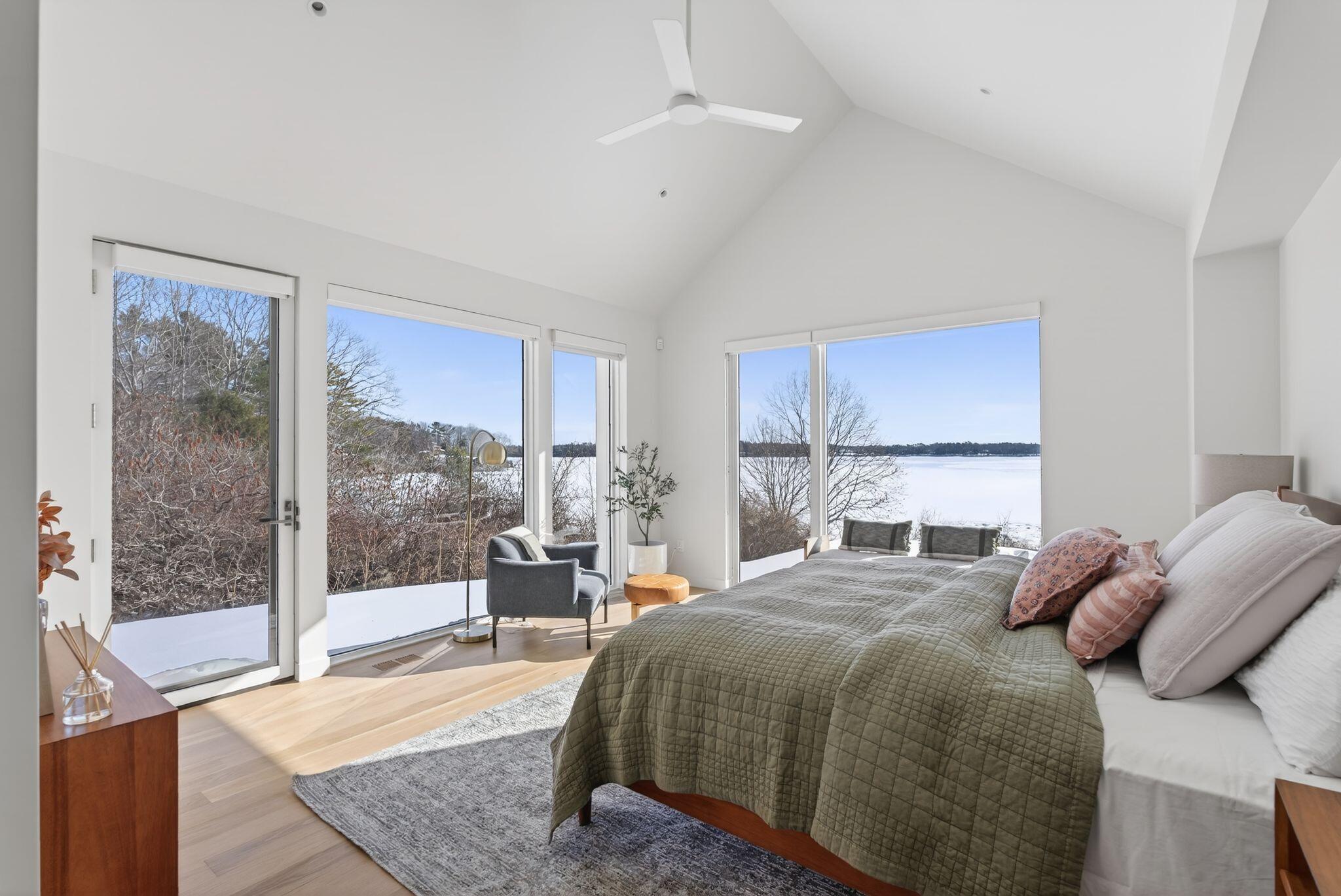 12 Town Landing Road