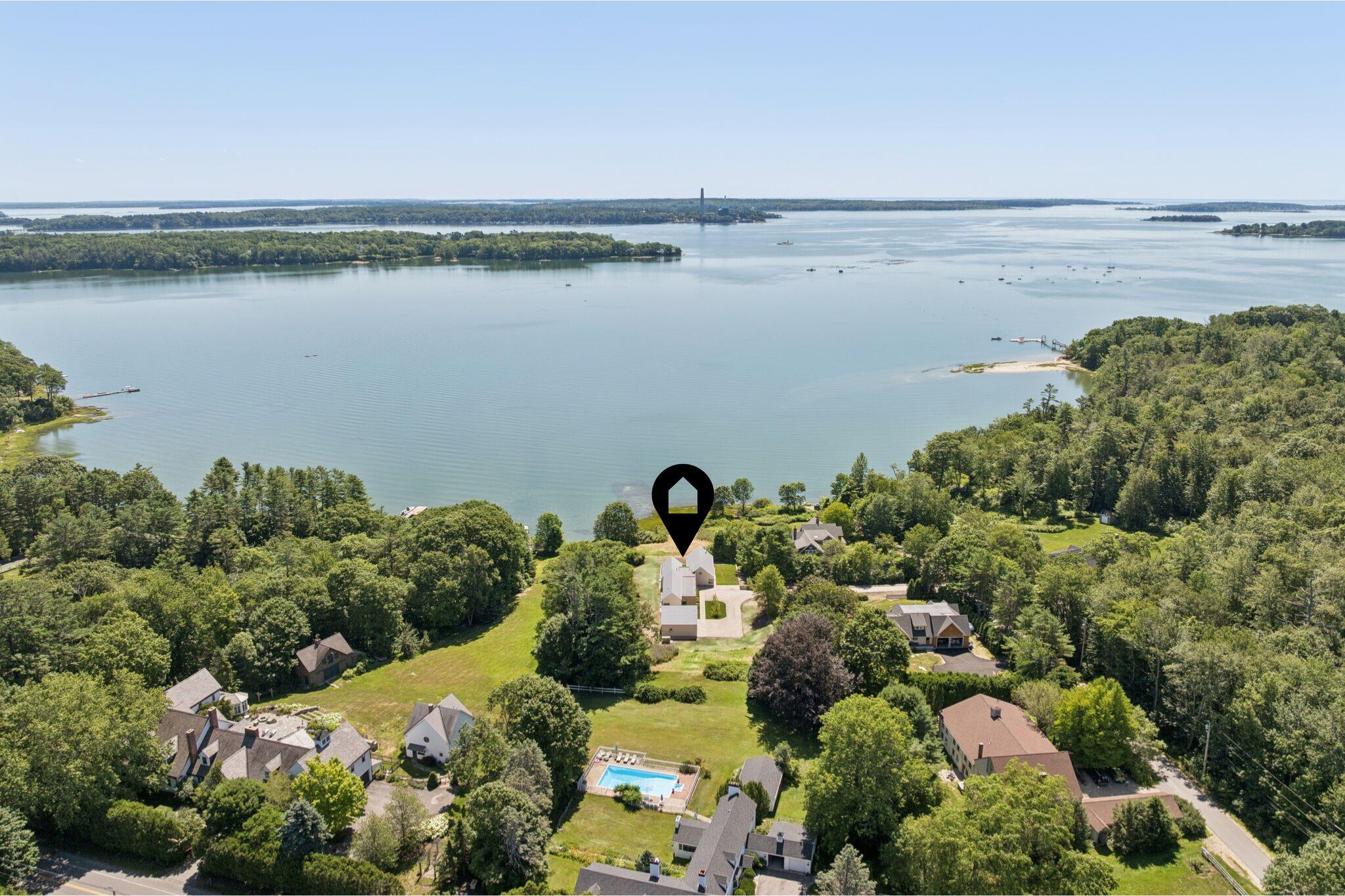 12 Town Landing Road