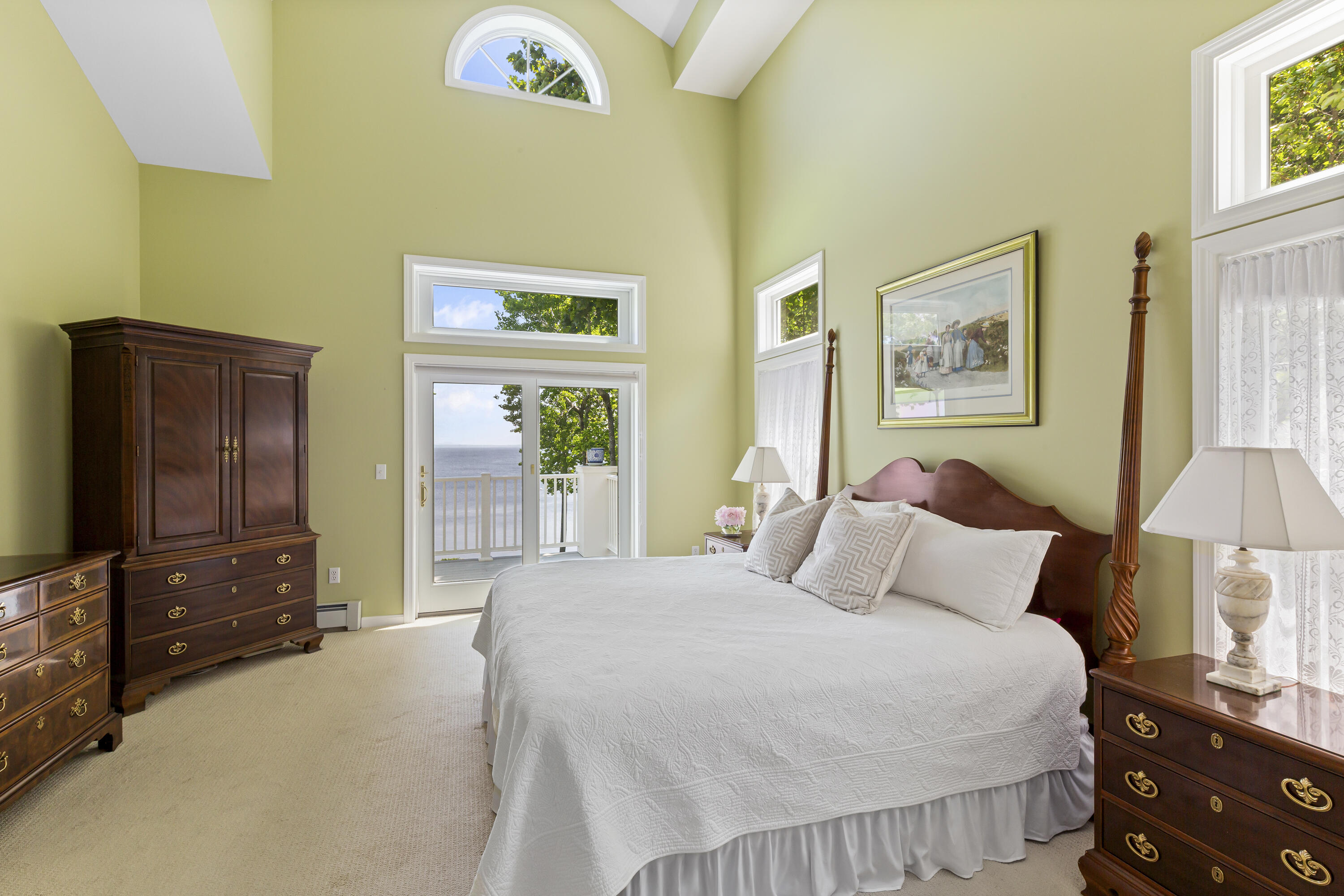 155 Bayside Drive