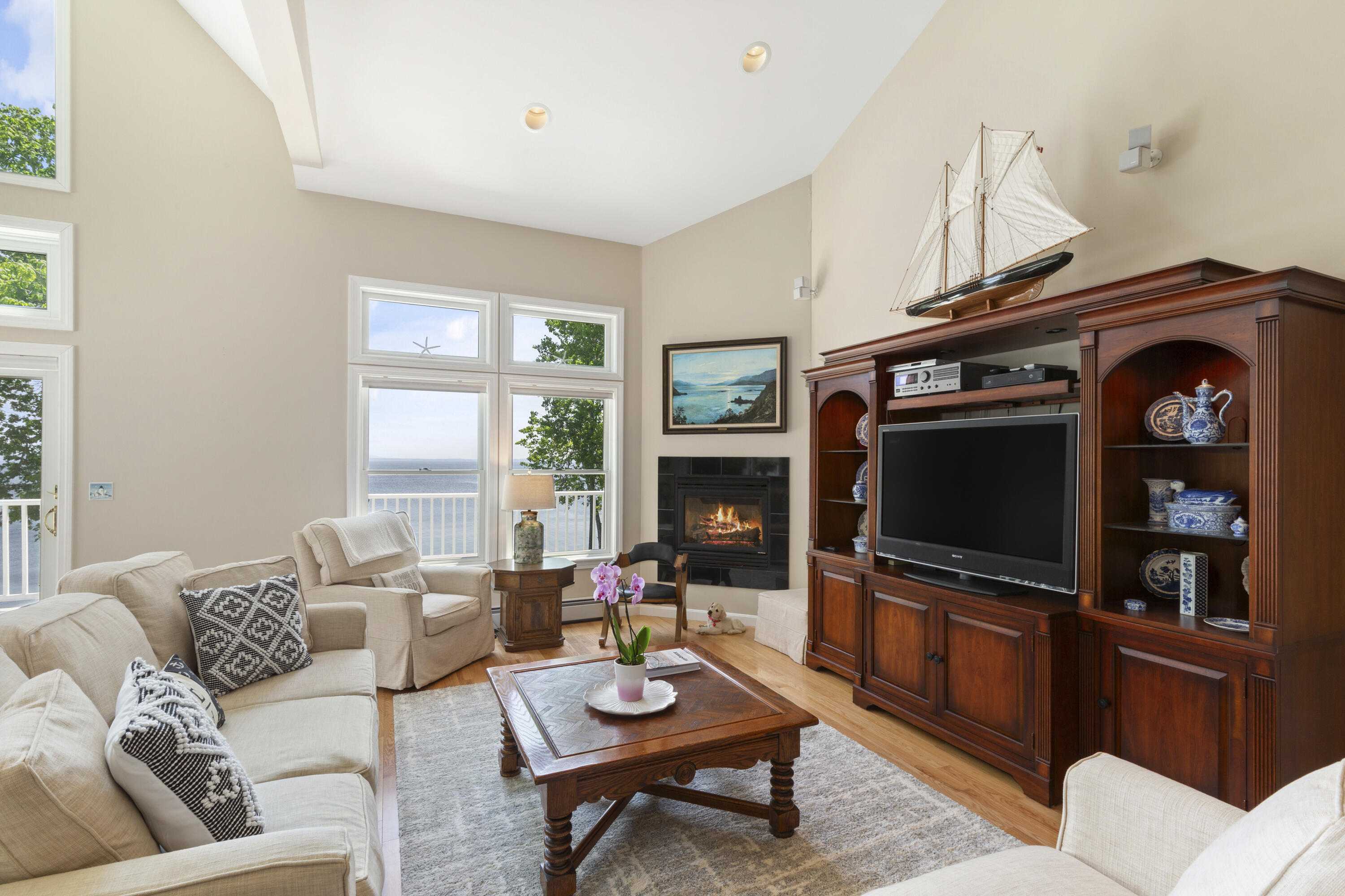 155 Bayside Drive