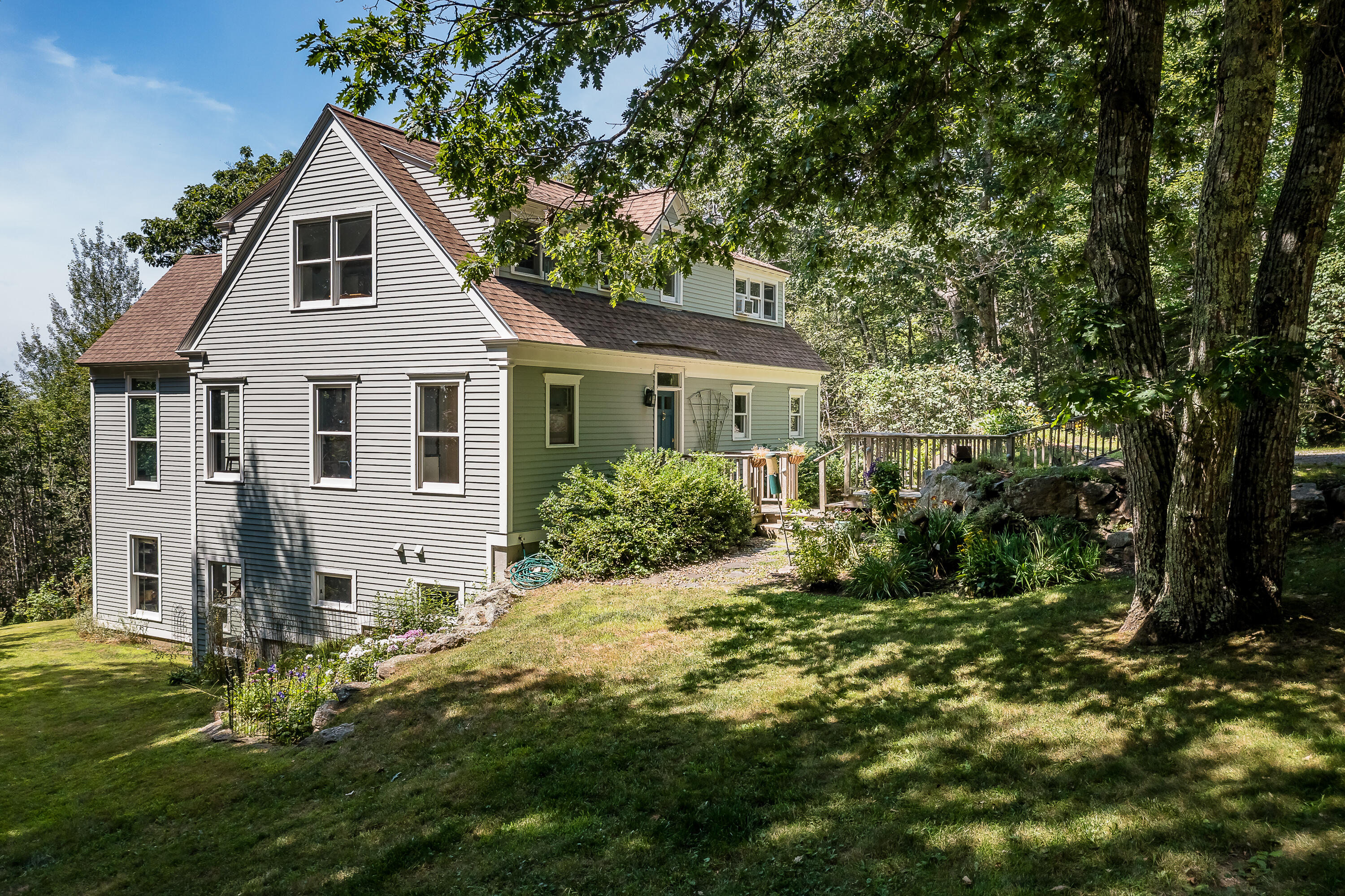24 White Tail Drive