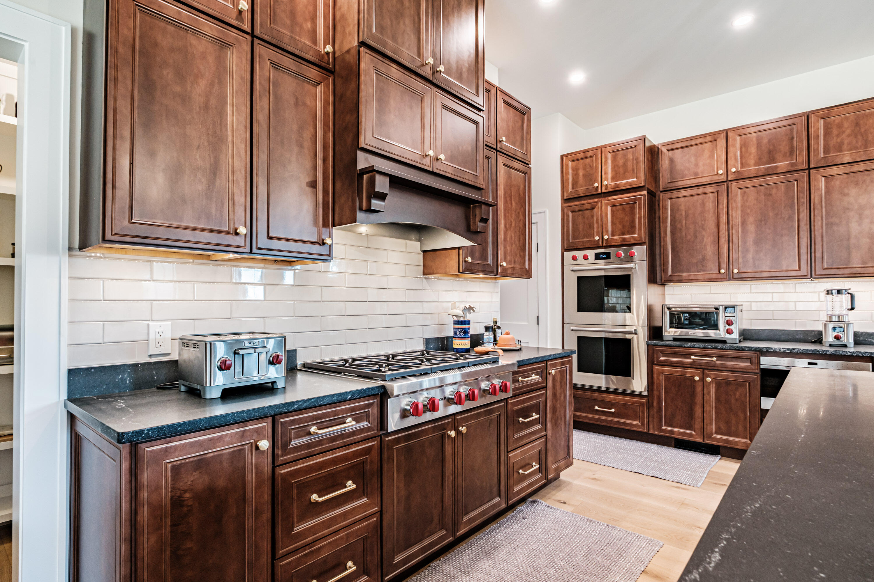 12 Winnwood Farm Way