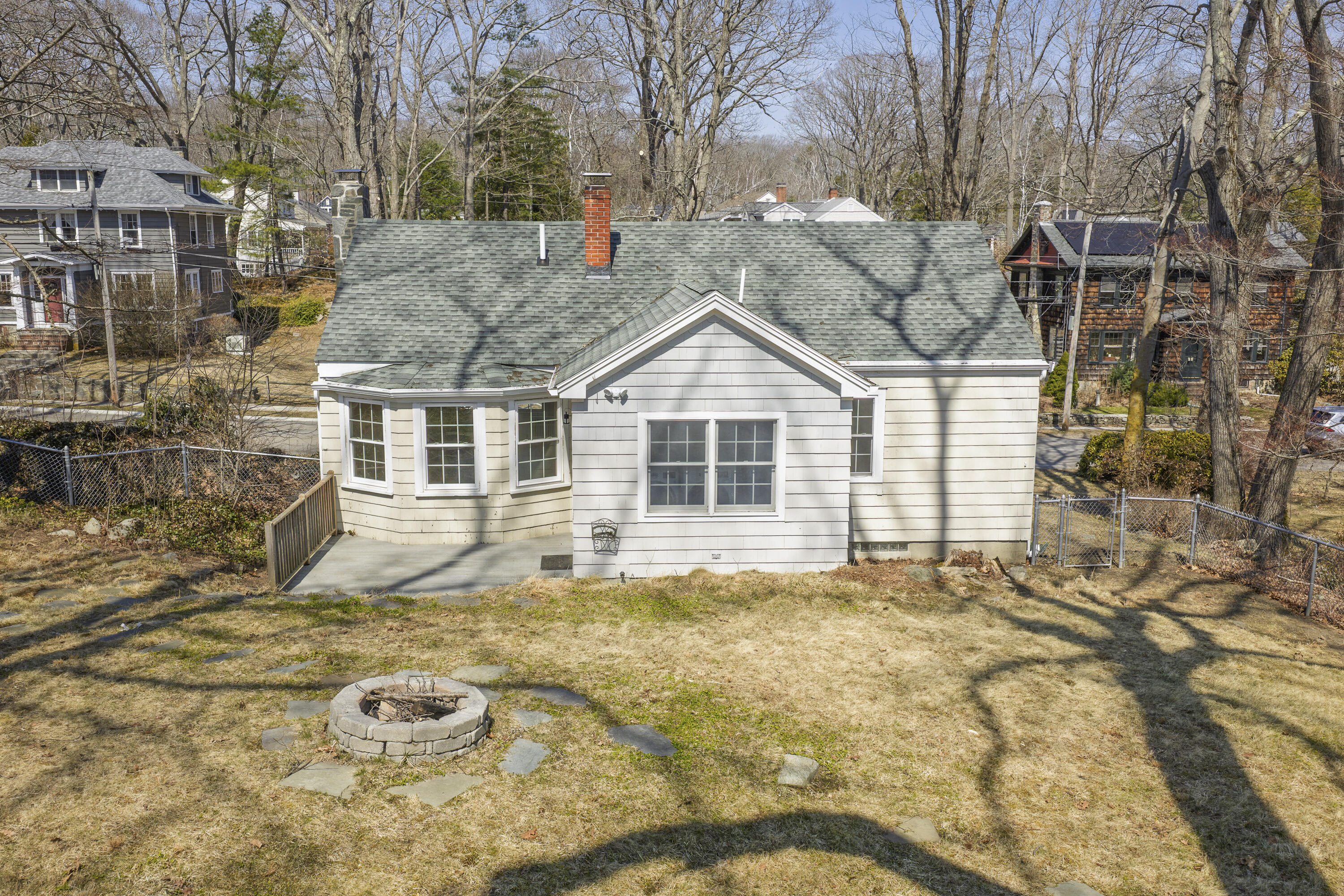 60 Oakhurst Road