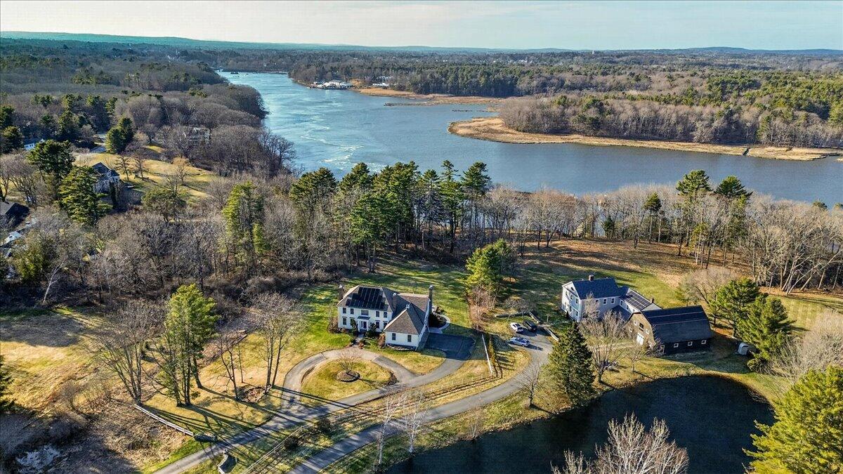 22 Royall Point Road