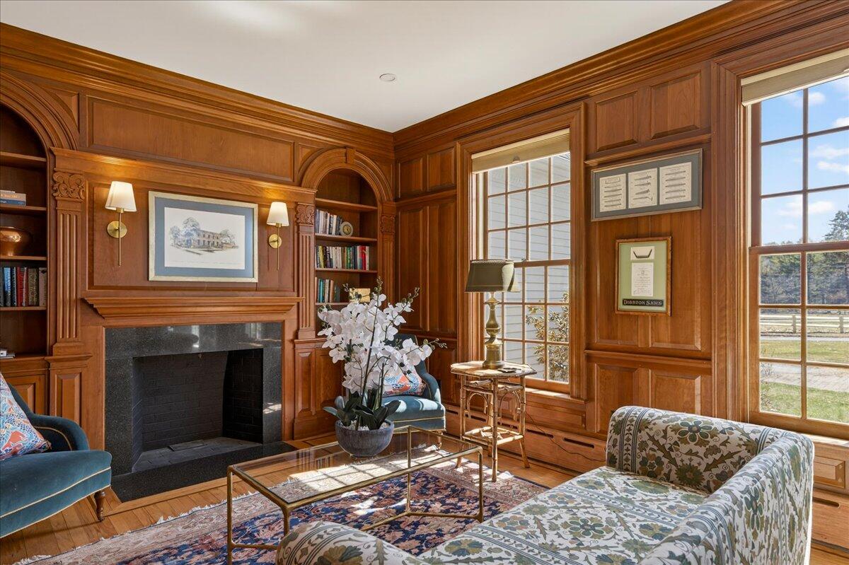 22 Royall Point Road