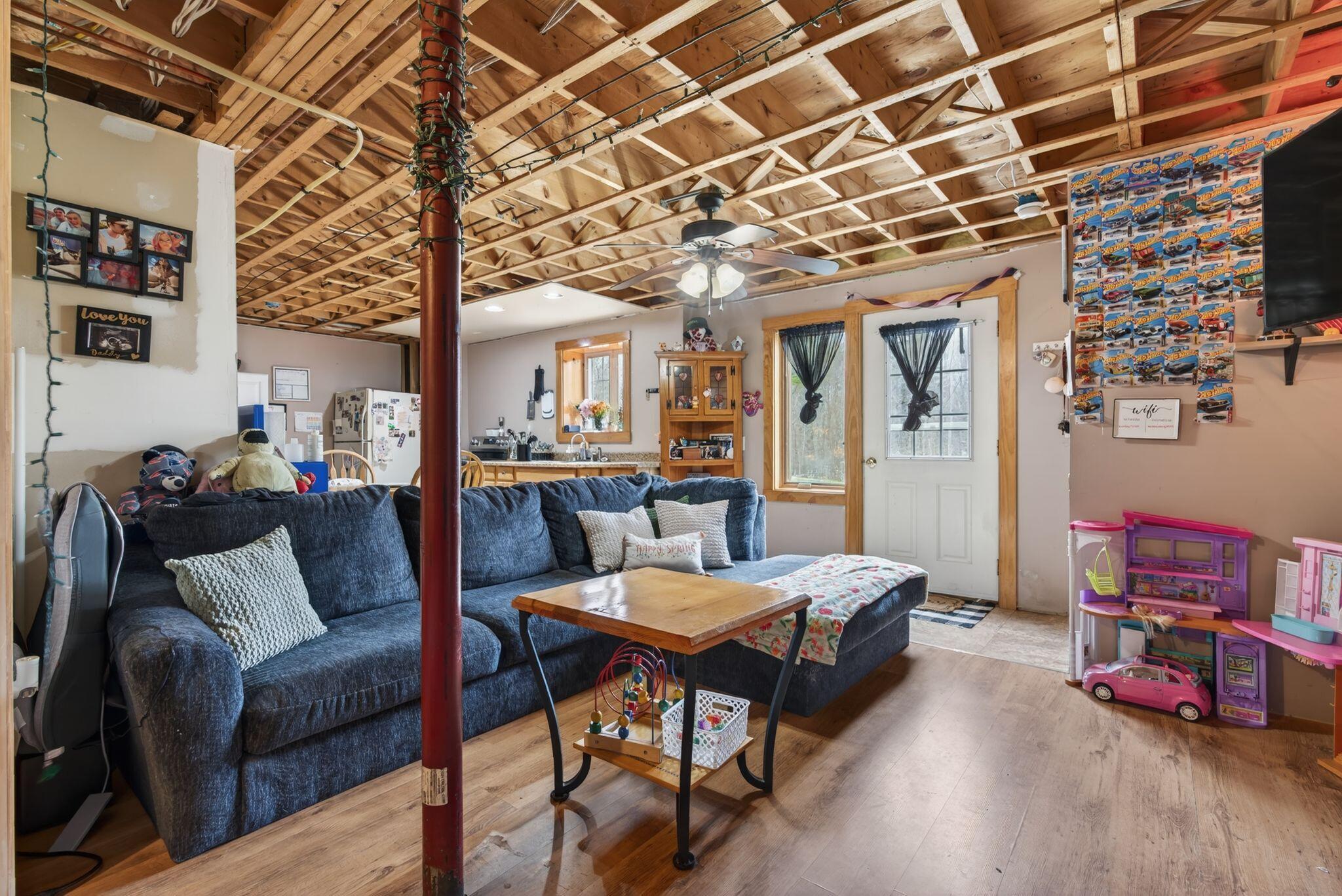 8 Colina Drive