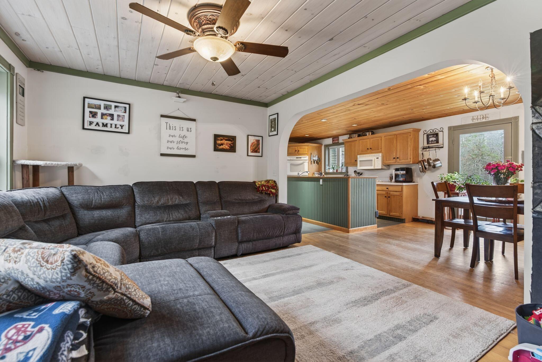 8 Colina Drive
