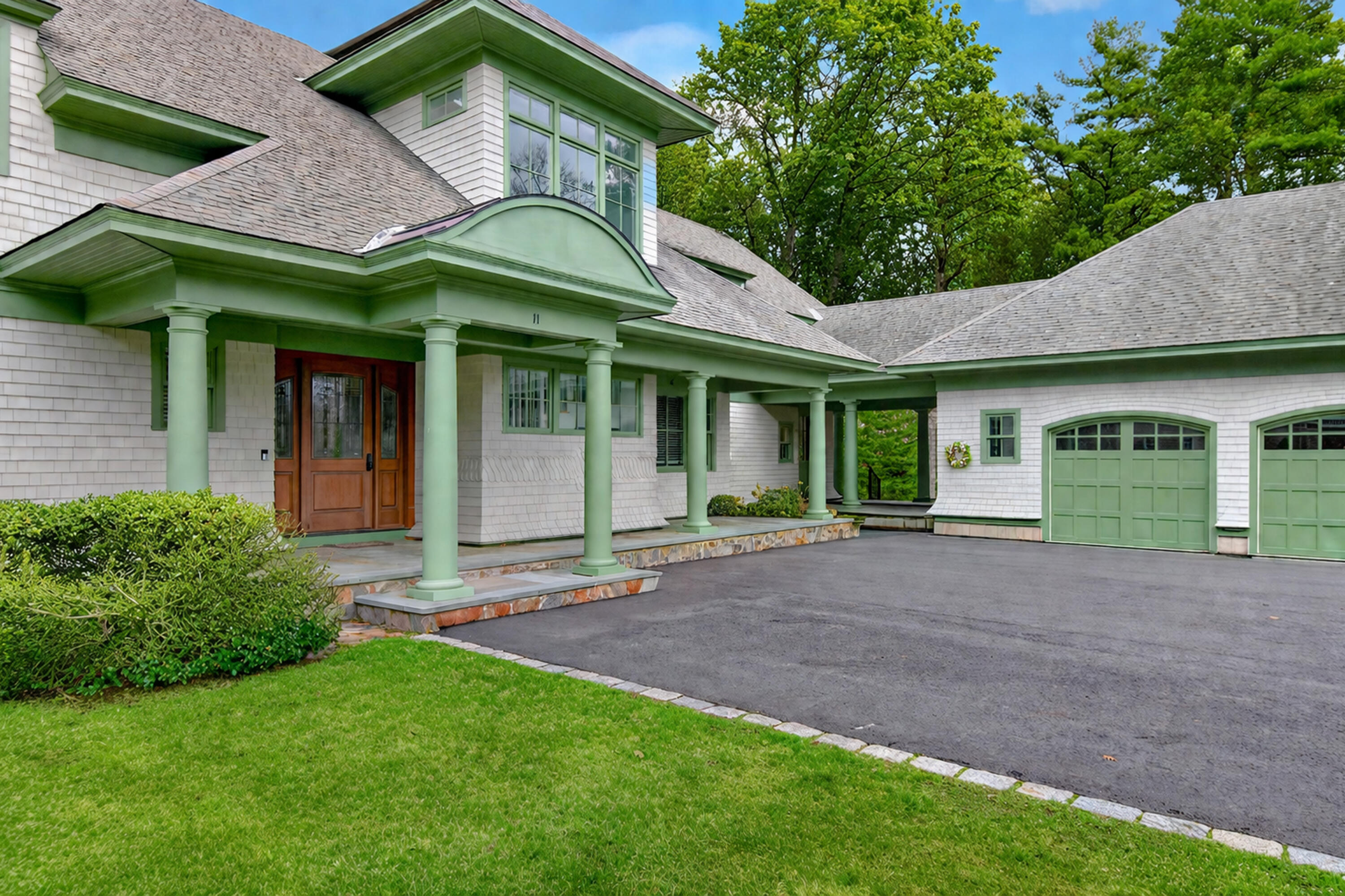 11 Winslow Lane