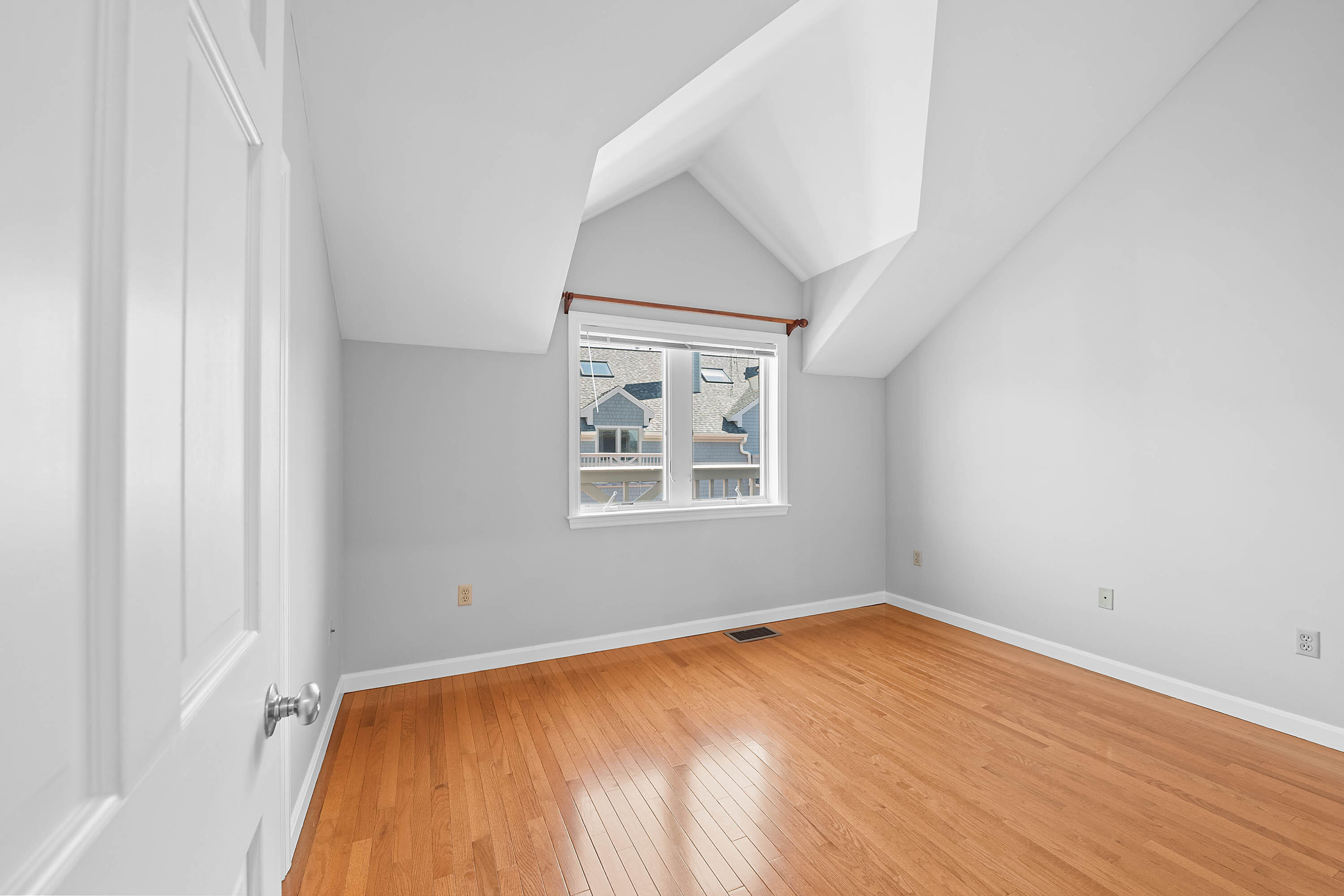 603 Chandler's Wharf 603